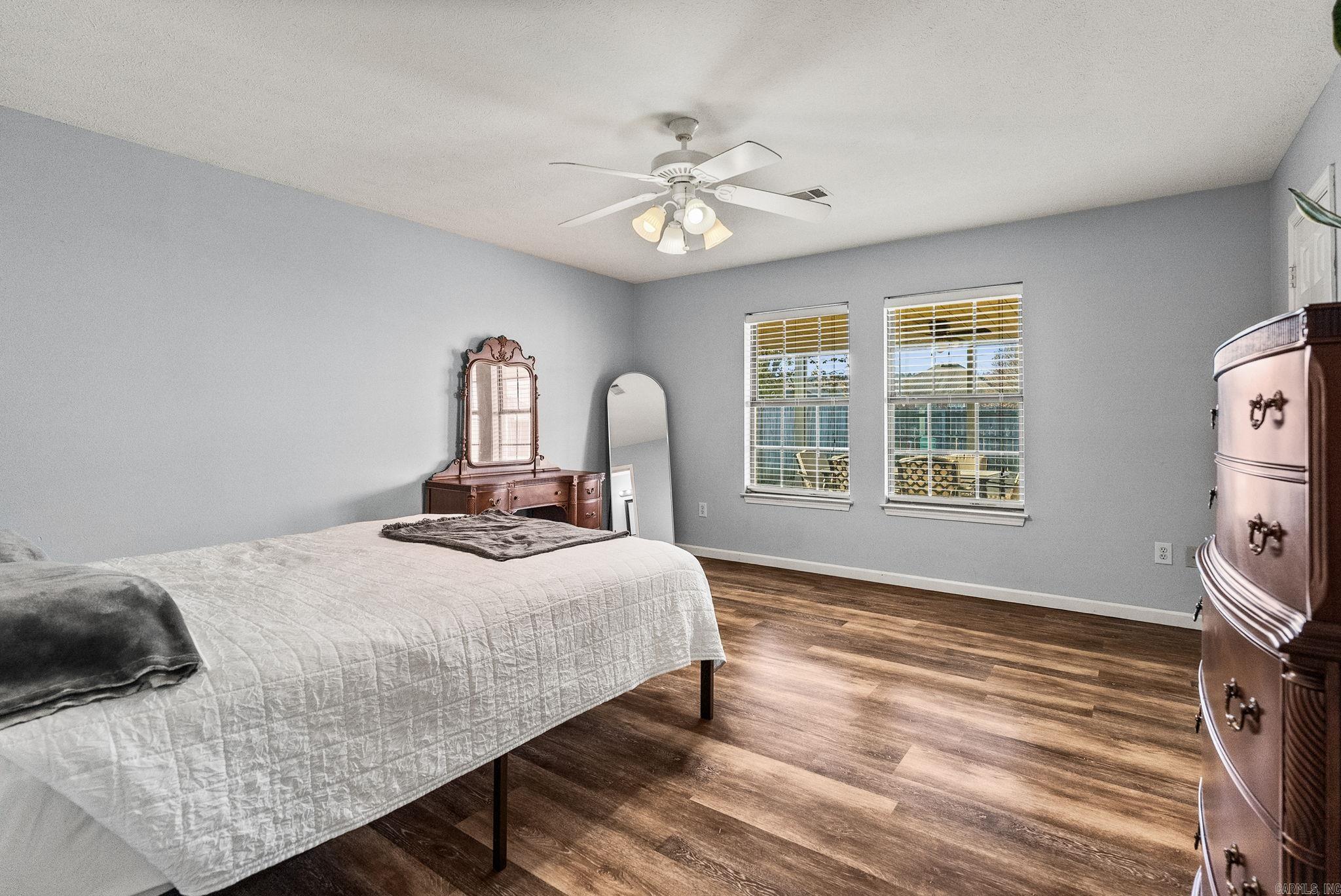 SPRING VALLEY - Residential