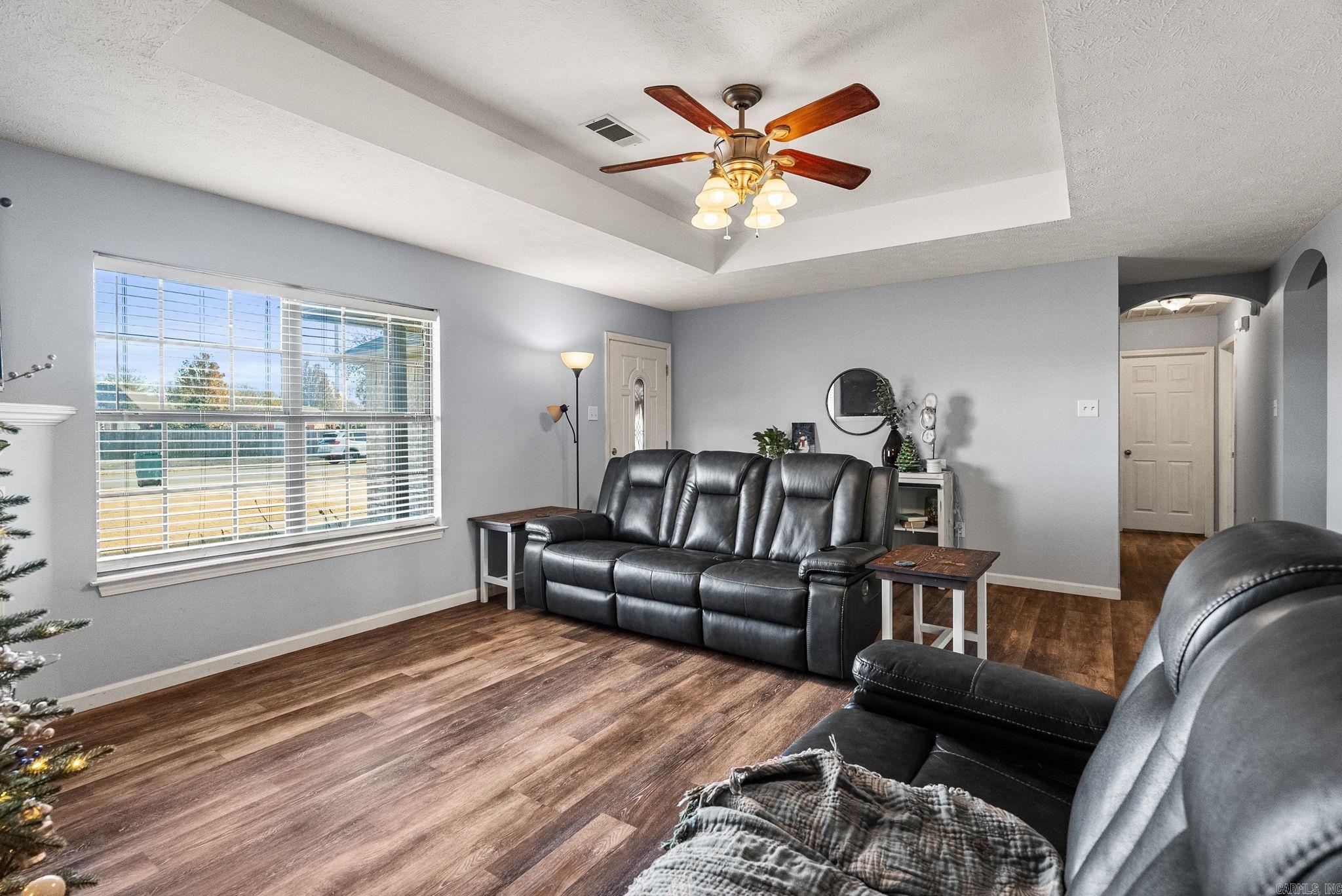 SPRING VALLEY - Residential