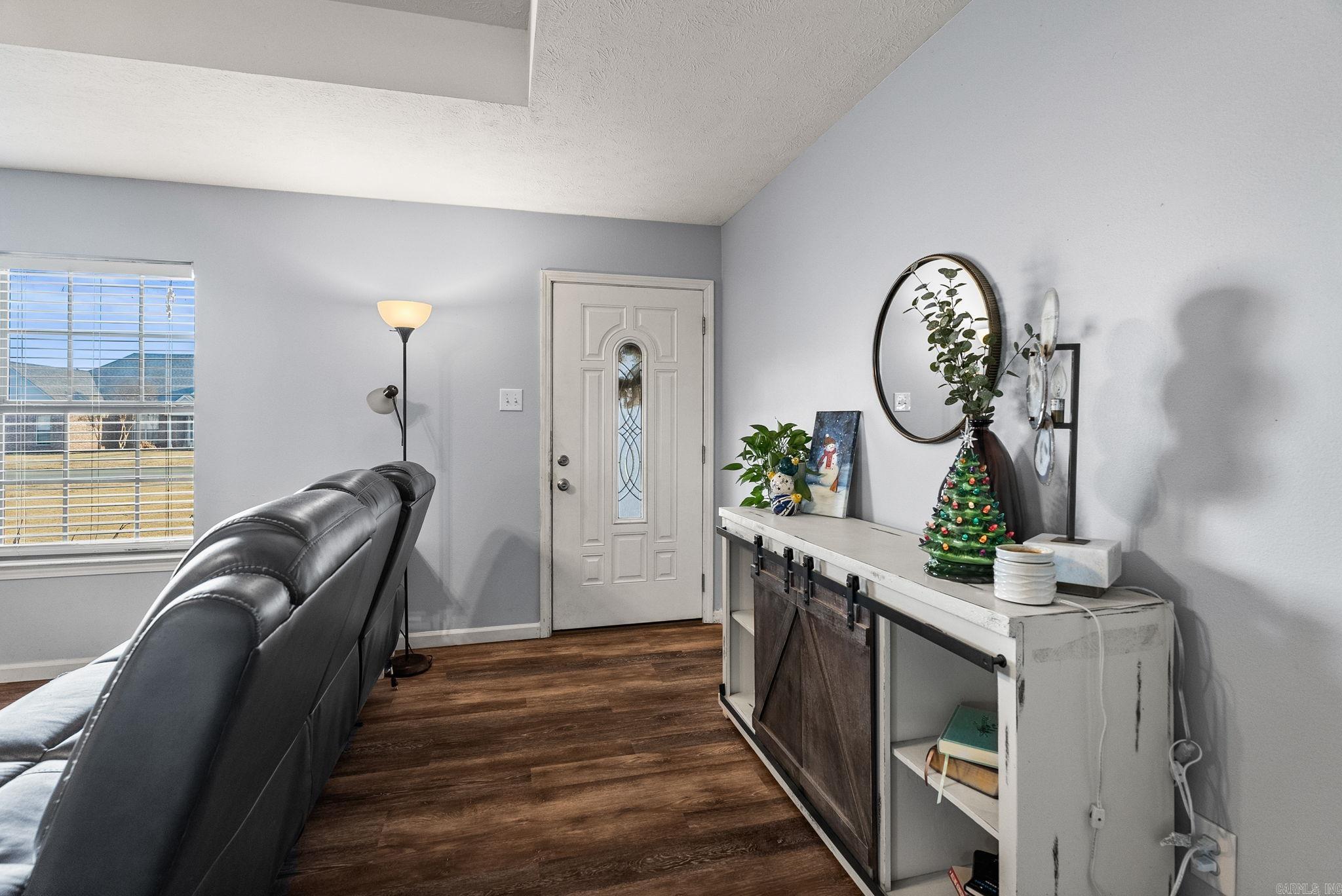 SPRING VALLEY - Residential