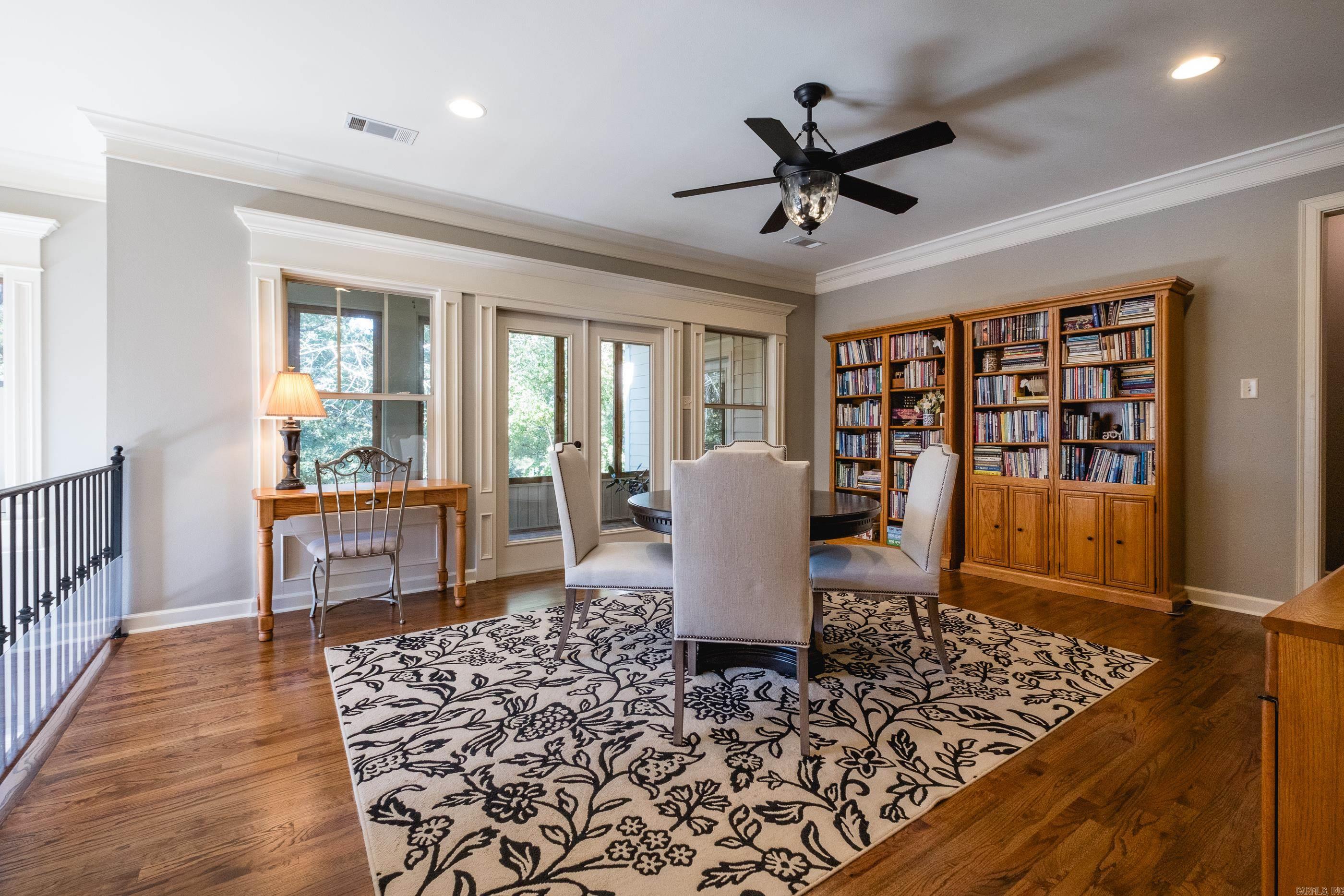 WOODLANDS EDGE - Residential