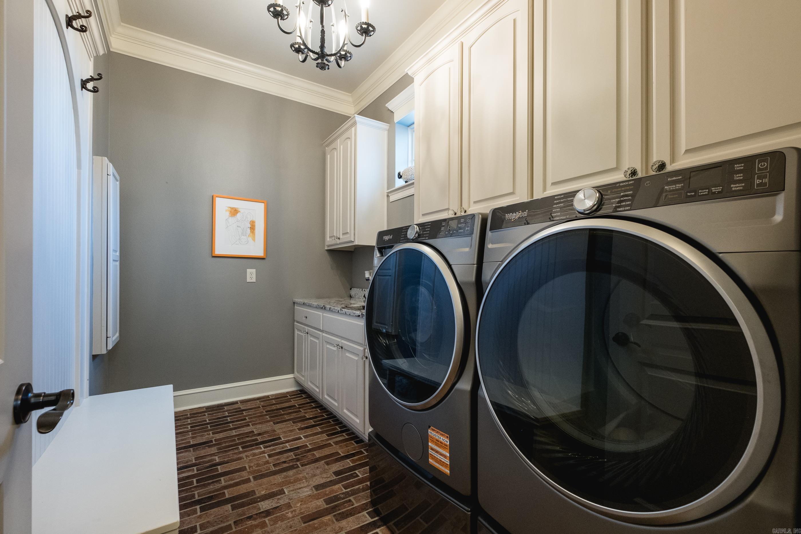 WOODLANDS EDGE - Residential
