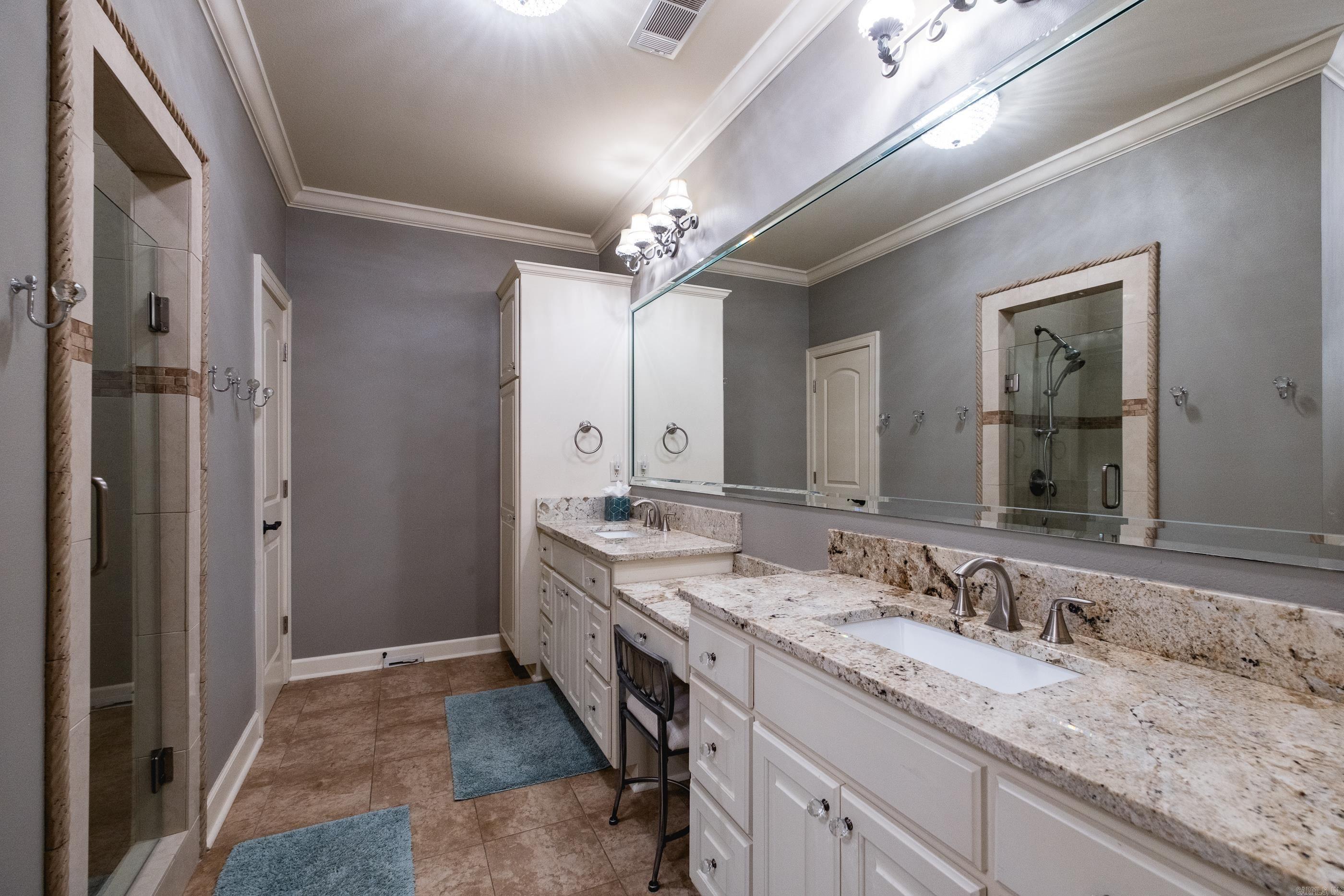 WOODLANDS EDGE - Residential