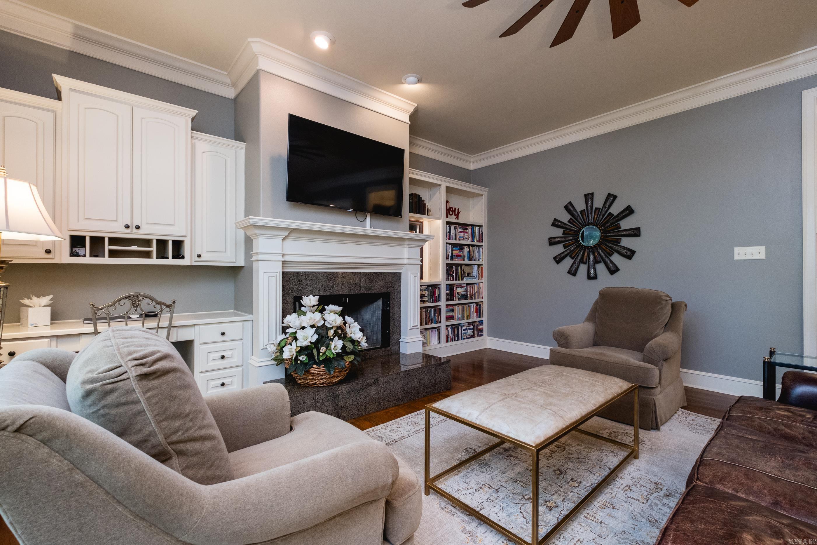 WOODLANDS EDGE - Residential
