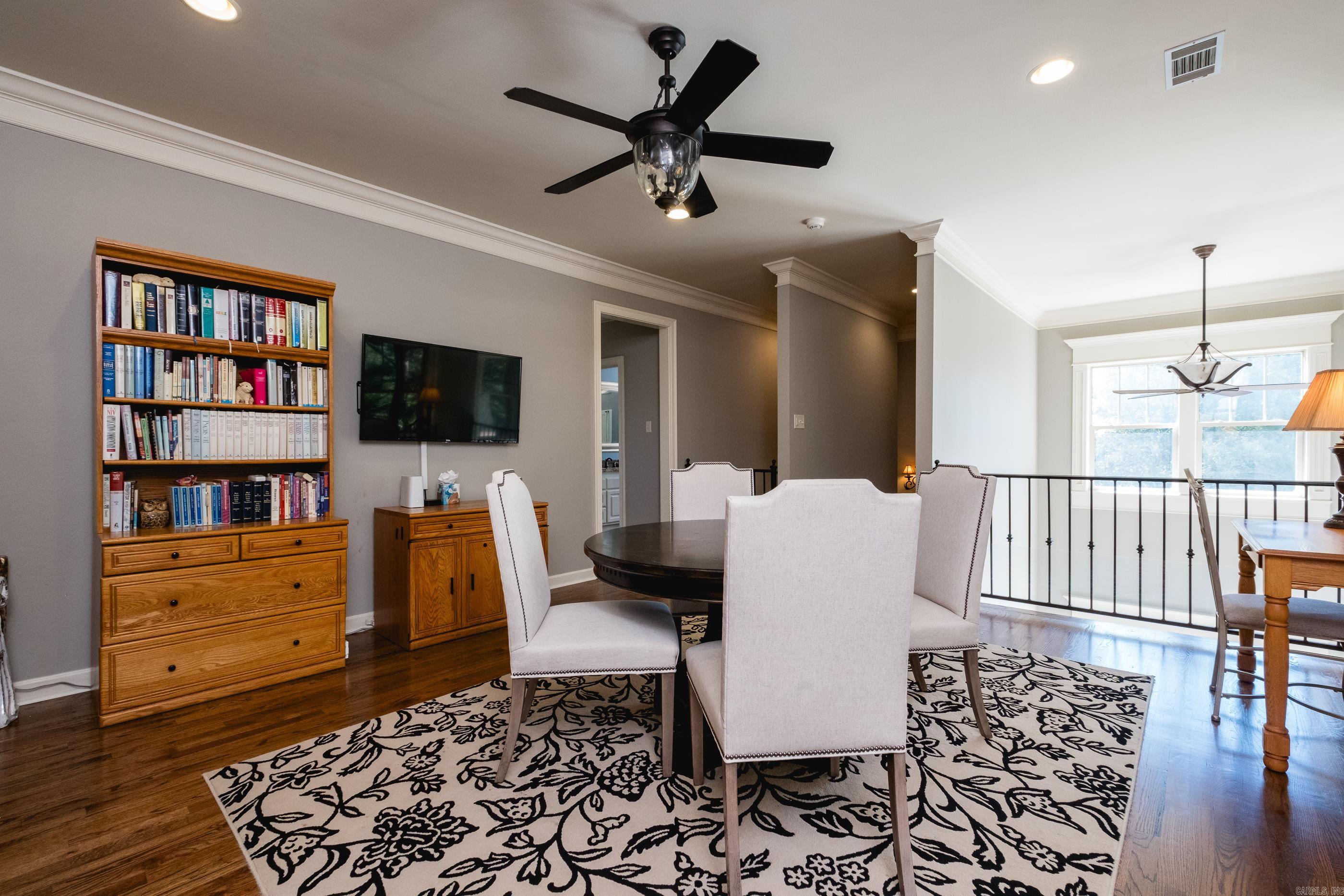 WOODLANDS EDGE - Residential