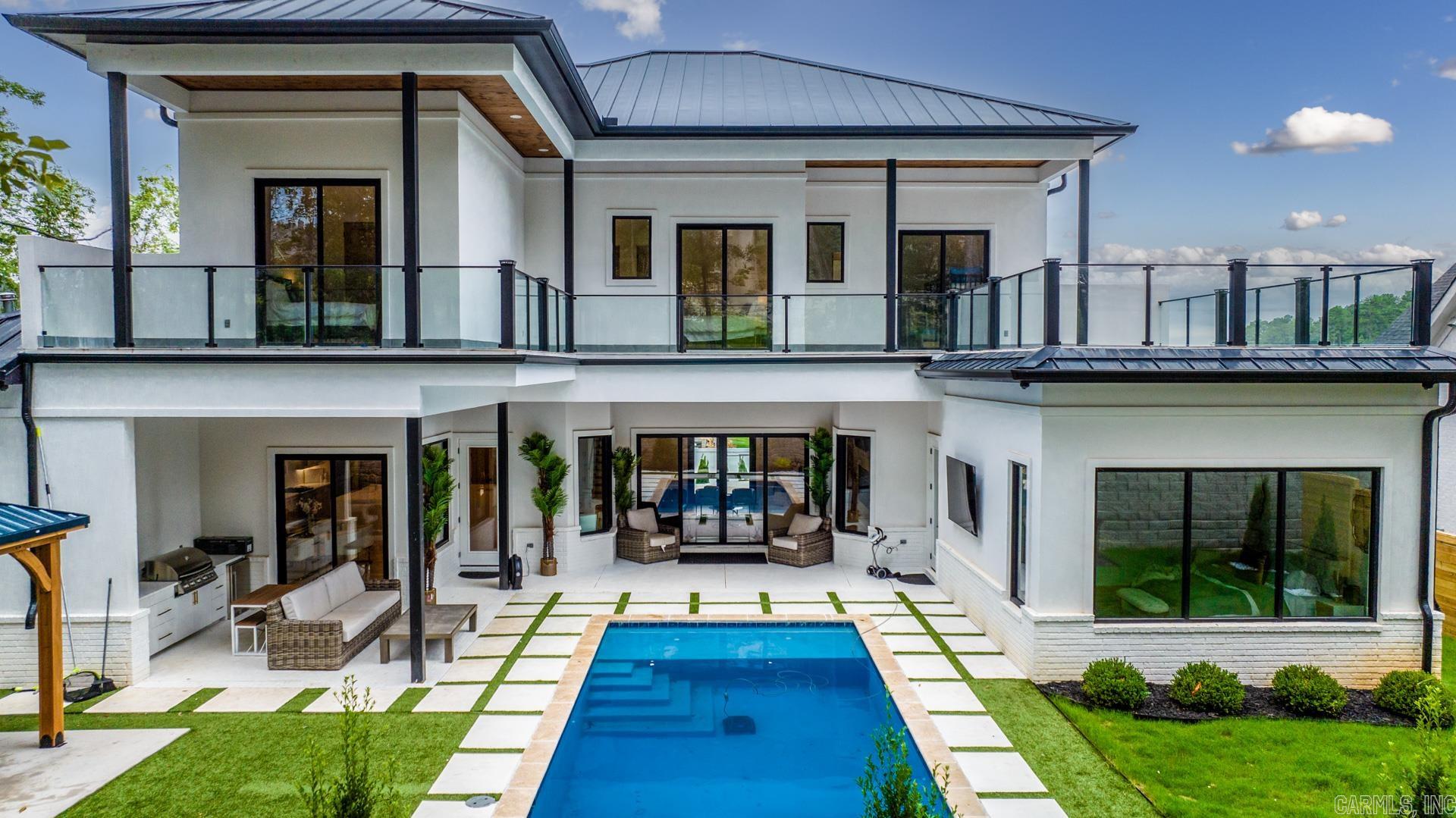 CHENAL VALLEY "FALSTONE COURT" - Residential