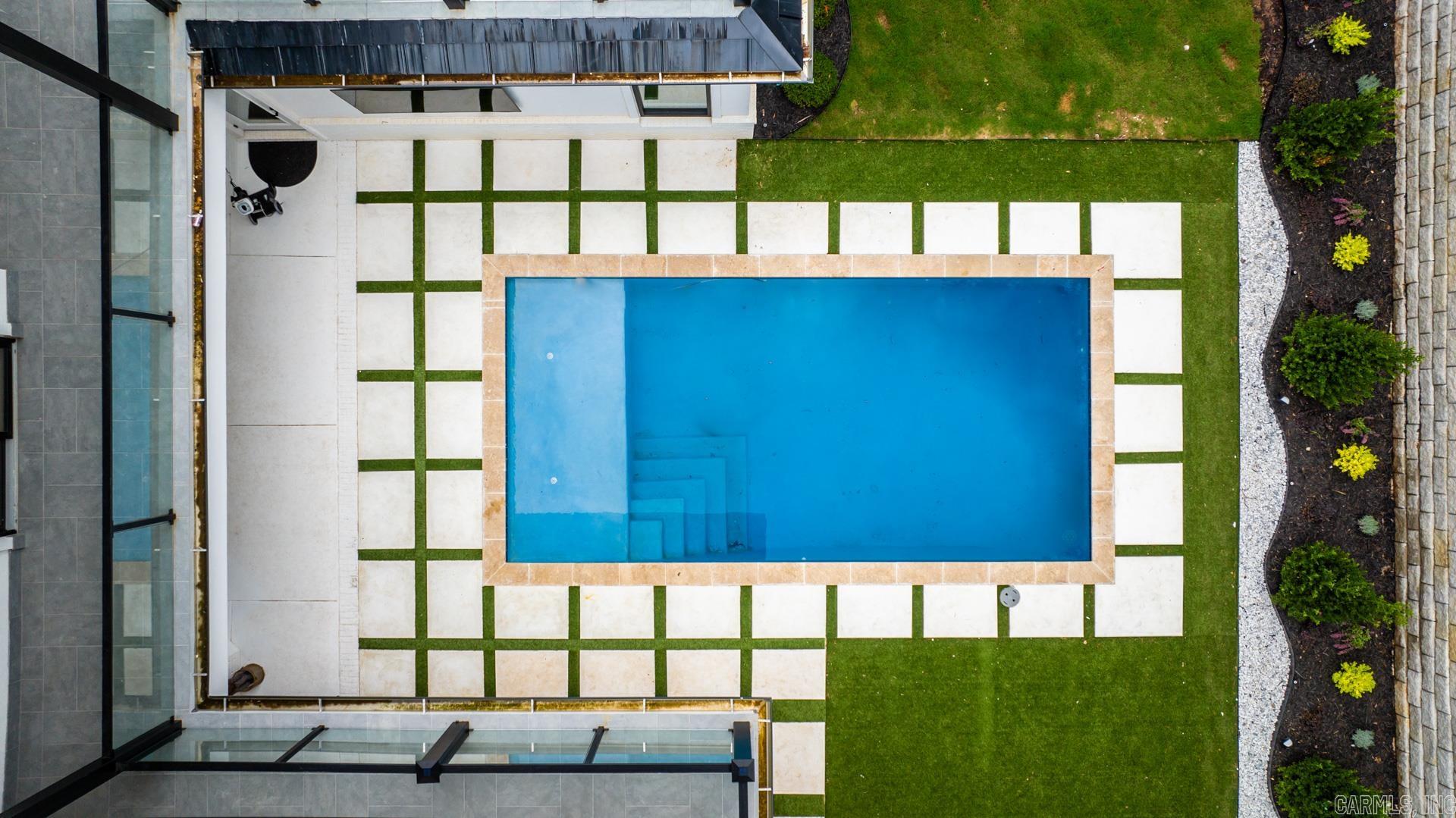 CHENAL VALLEY "FALSTONE COURT" - Residential