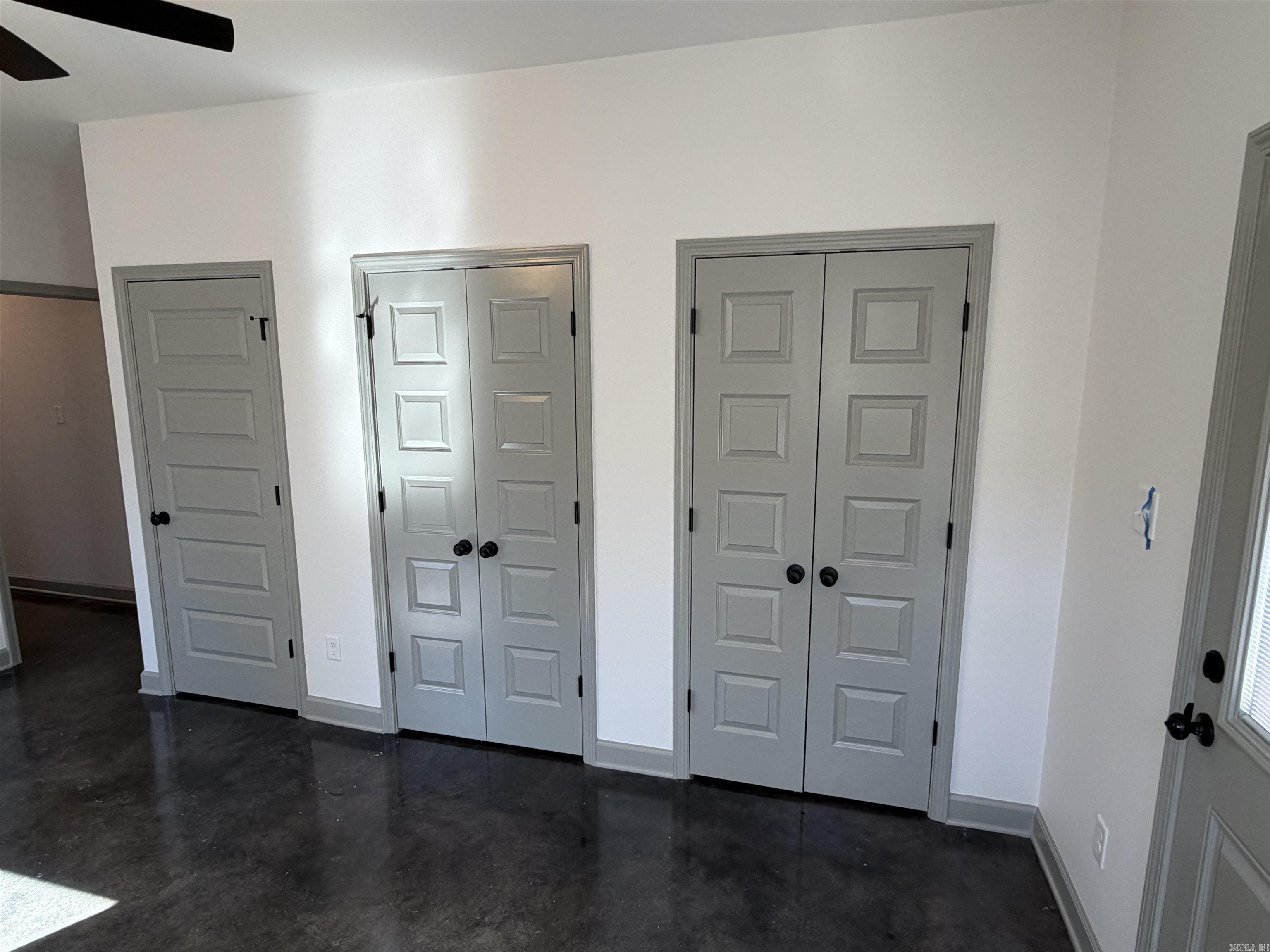 Hanger - Residential Lease