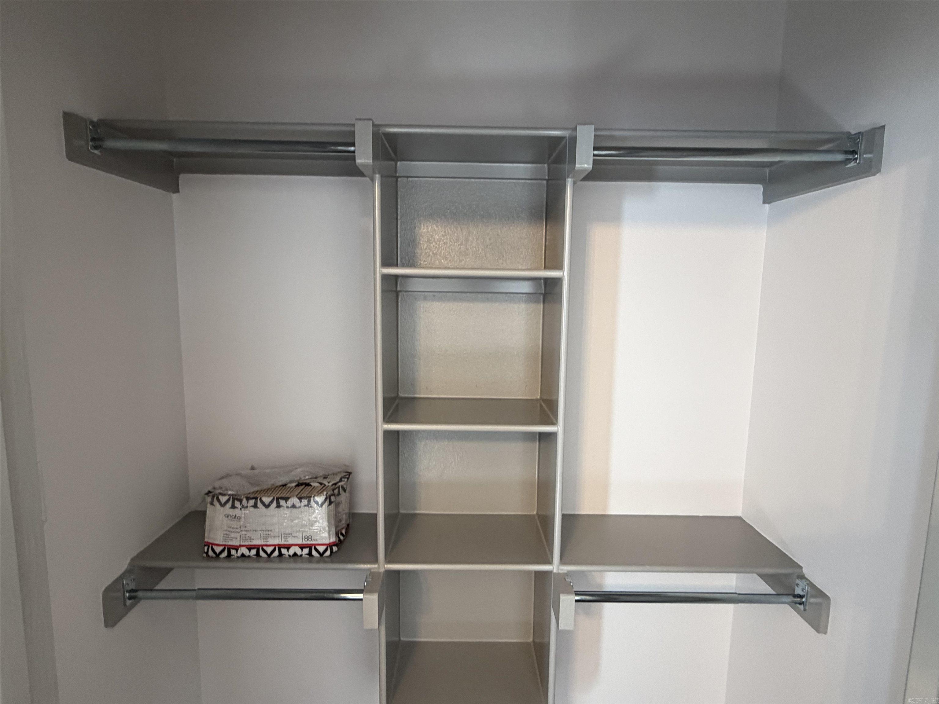 Hanger - Residential Lease