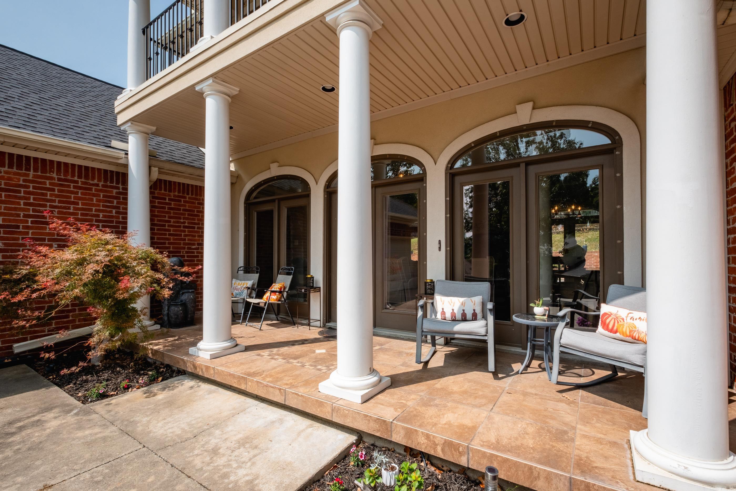 PALISADES HEIGHTS - Residential