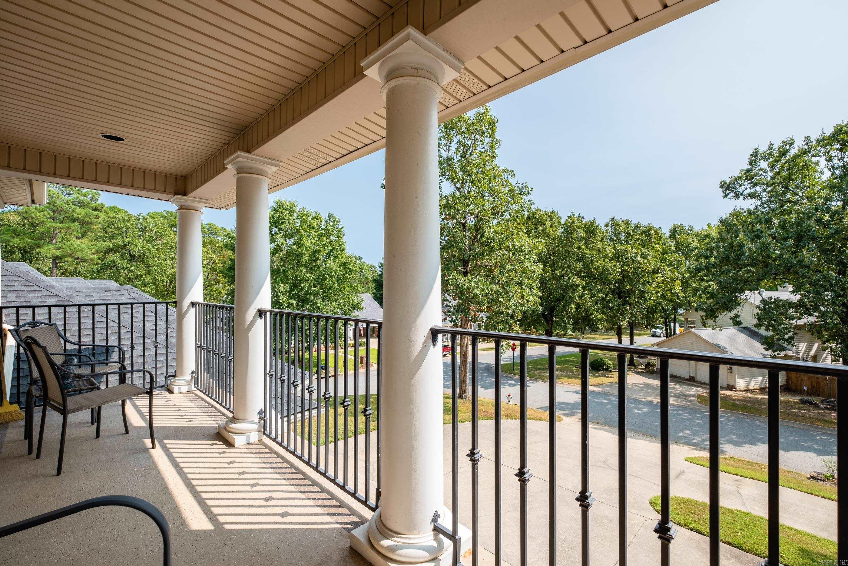 PALISADES HEIGHTS - Residential