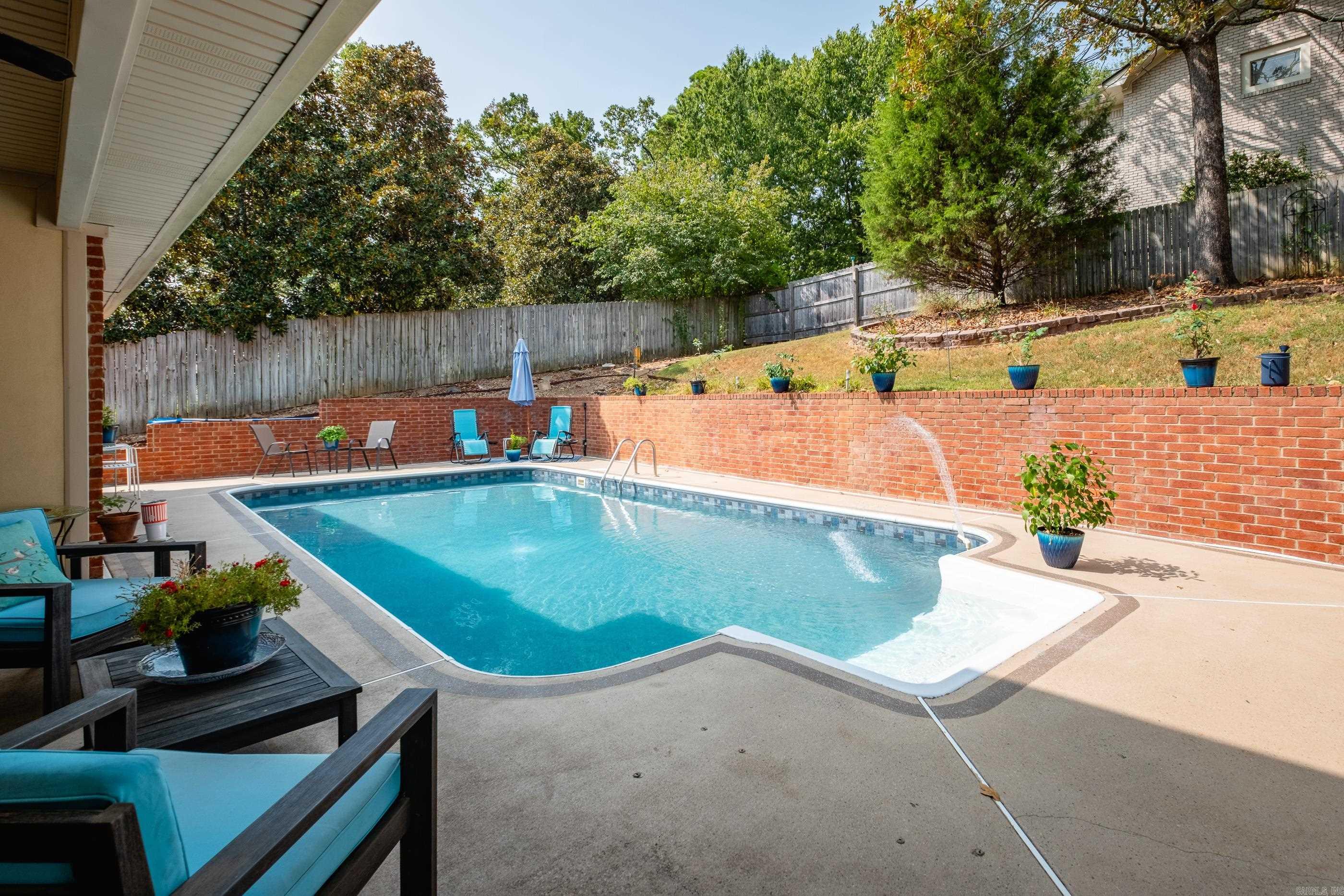 PALISADES HEIGHTS - Residential