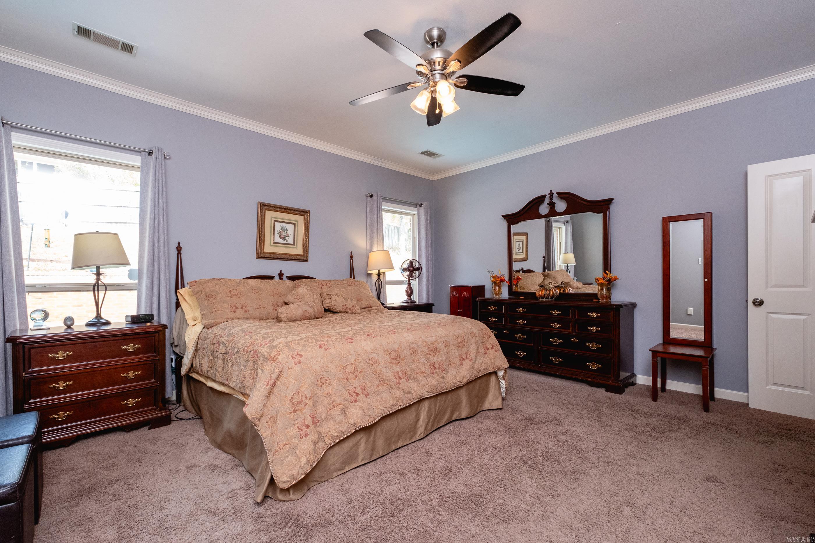 PALISADES HEIGHTS - Residential