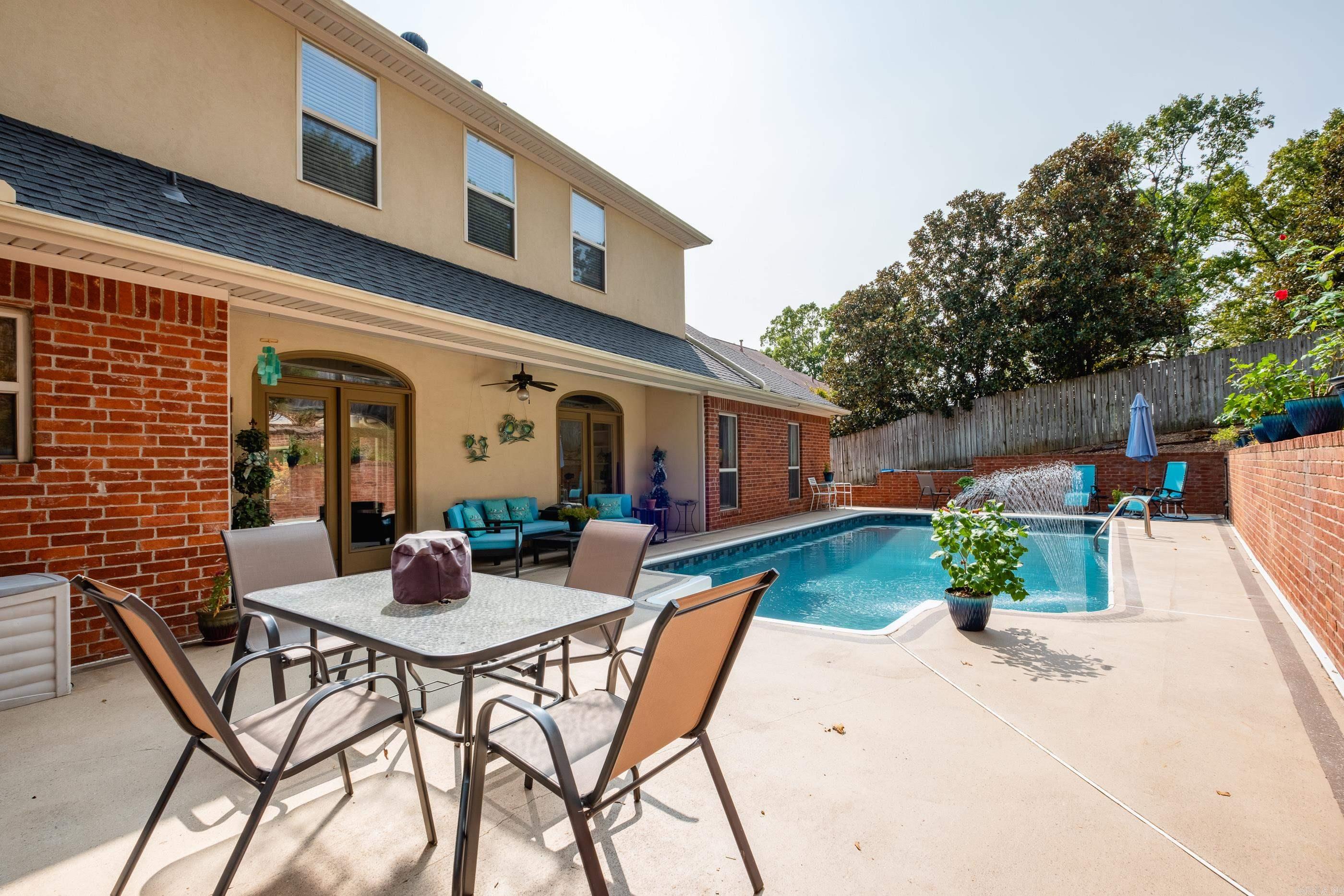 PALISADES HEIGHTS - Residential