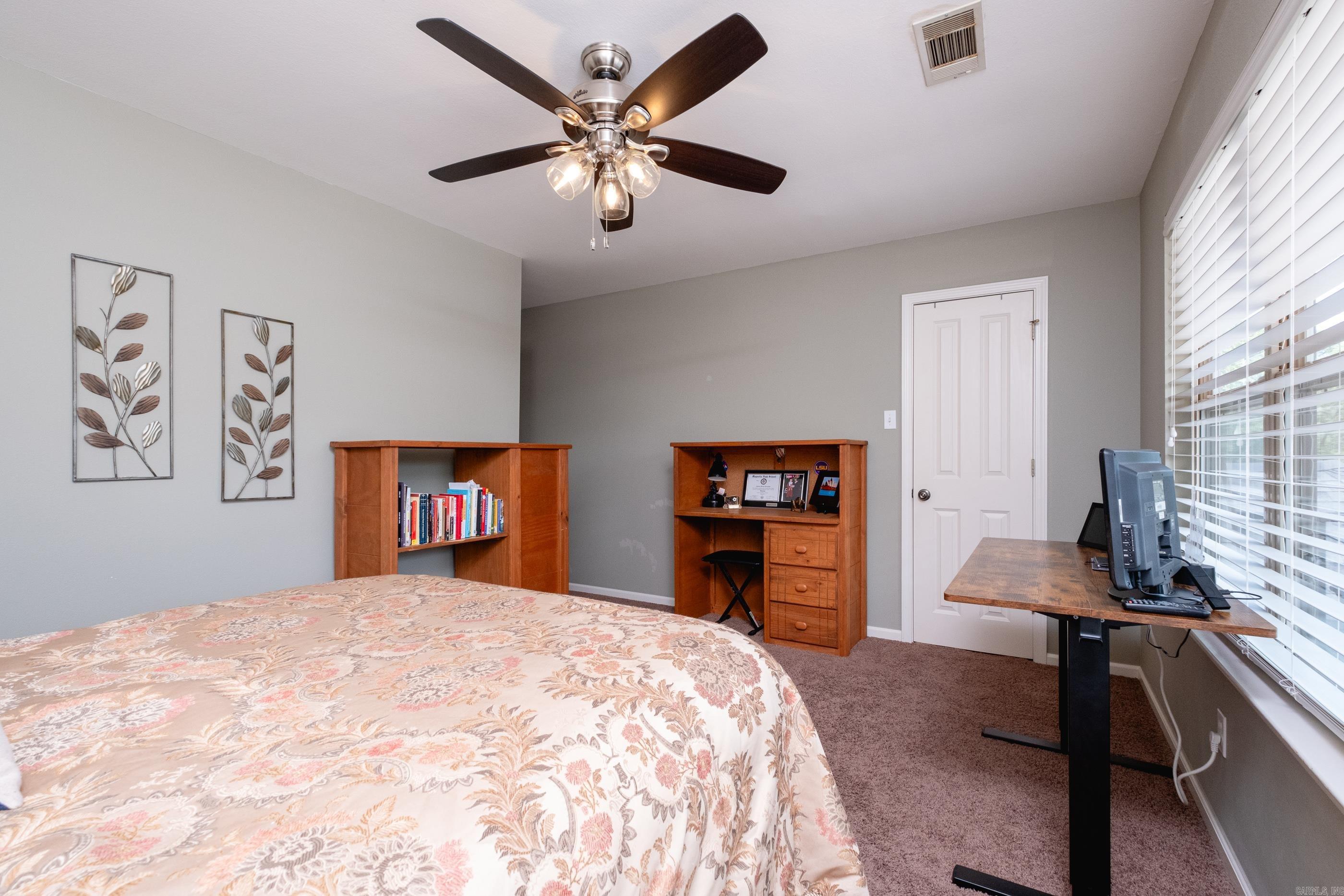 PALISADES HEIGHTS - Residential