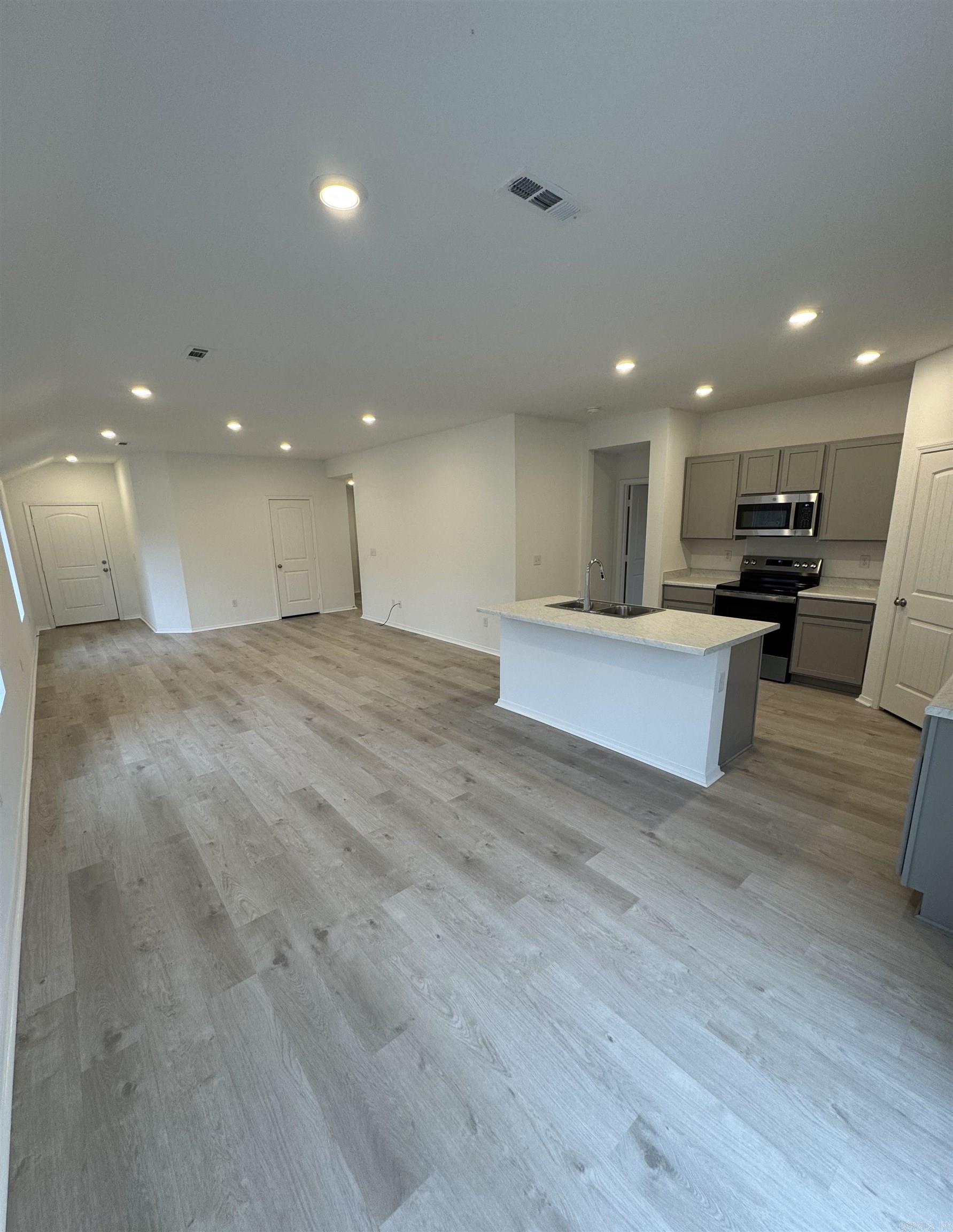 THE MEADOWS - Residential