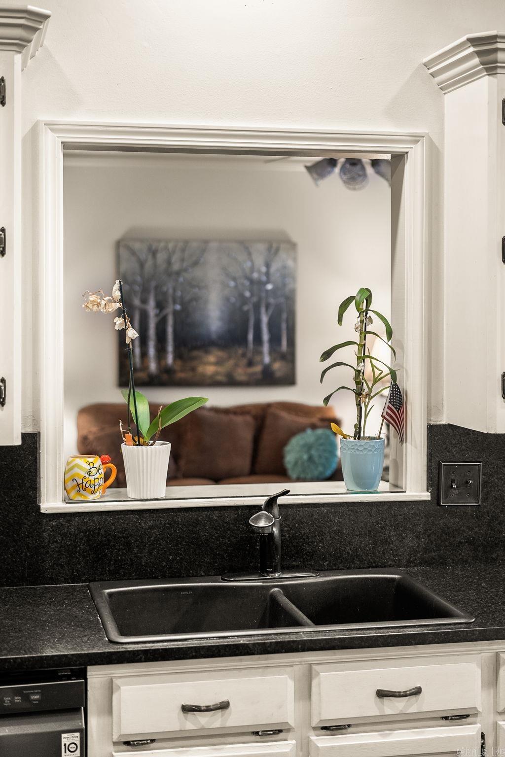 PLEASANT VALLEY MANOR - Residential