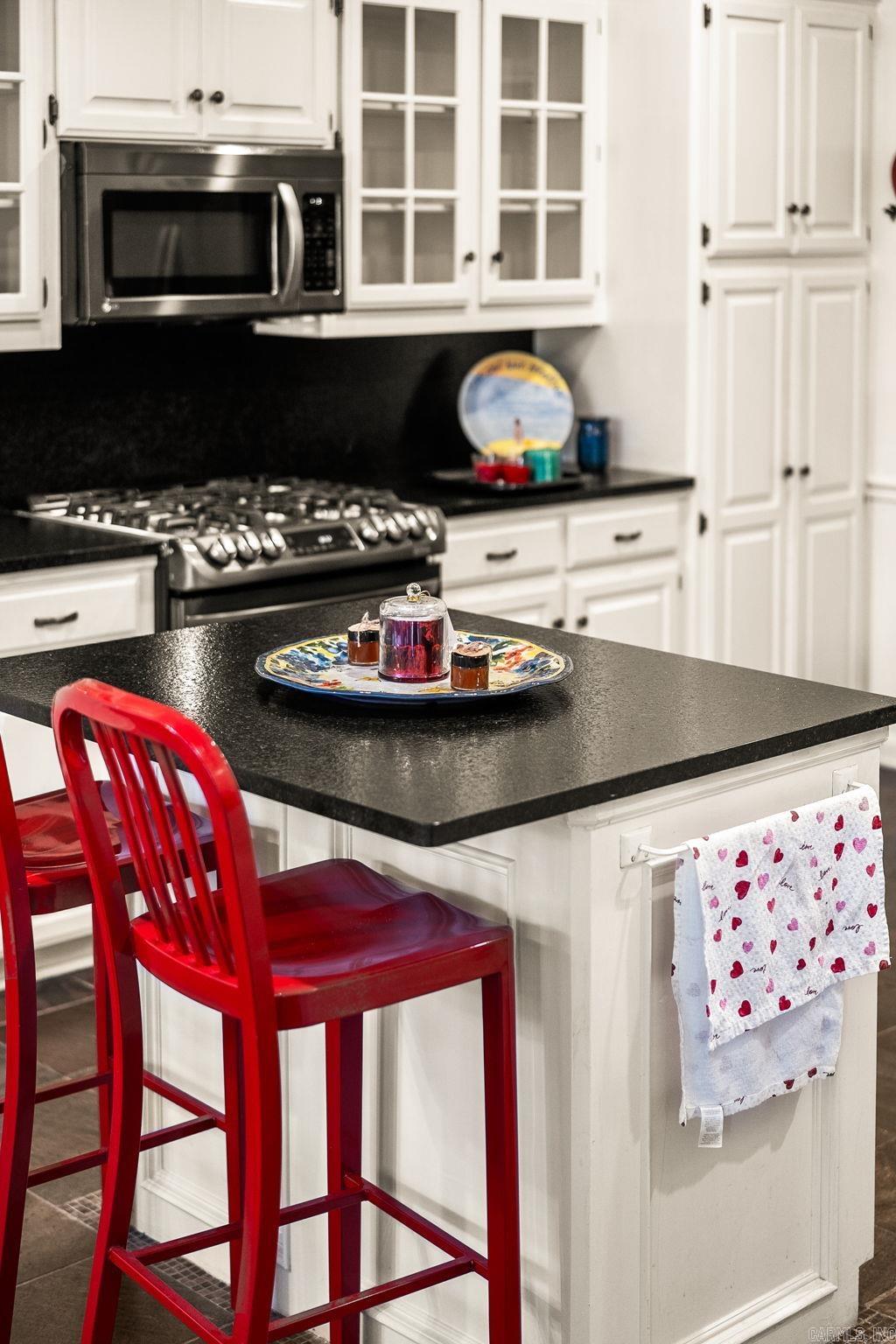 PLEASANT VALLEY MANOR - Residential