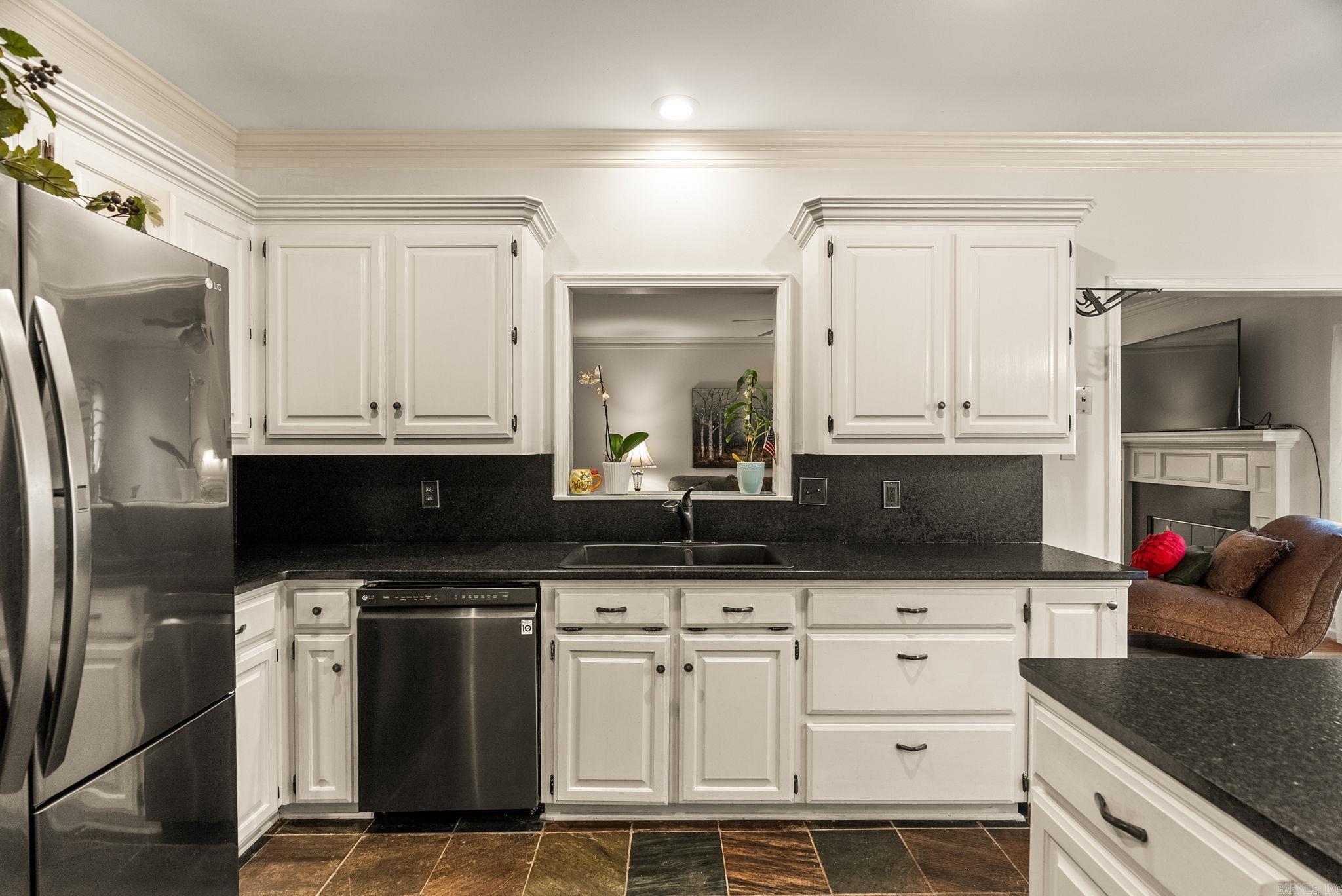 PLEASANT VALLEY MANOR - Residential