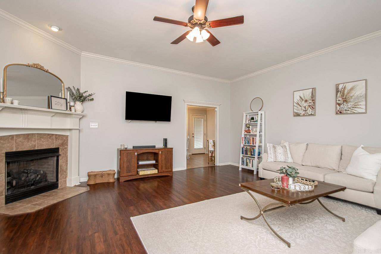 BRIARSTONE - Residential