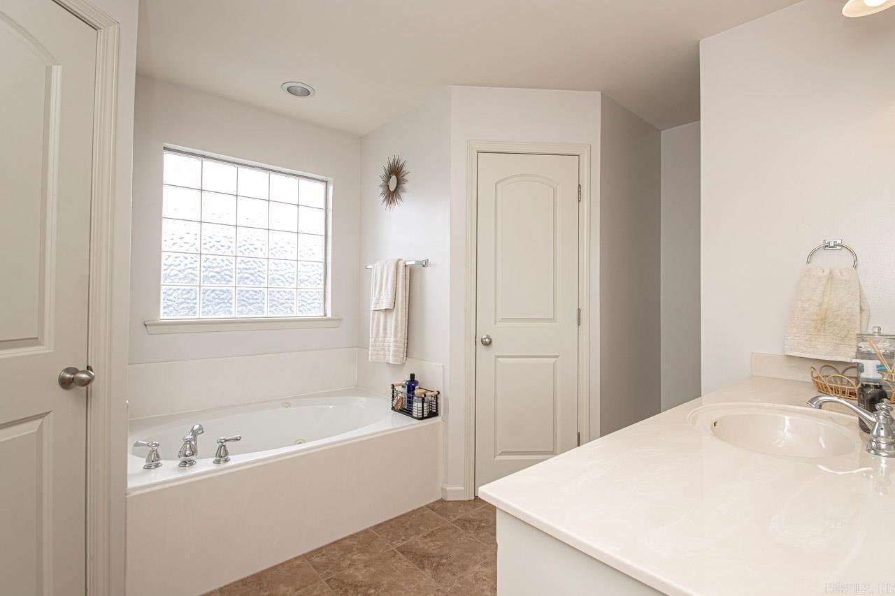 BRIARSTONE - Residential