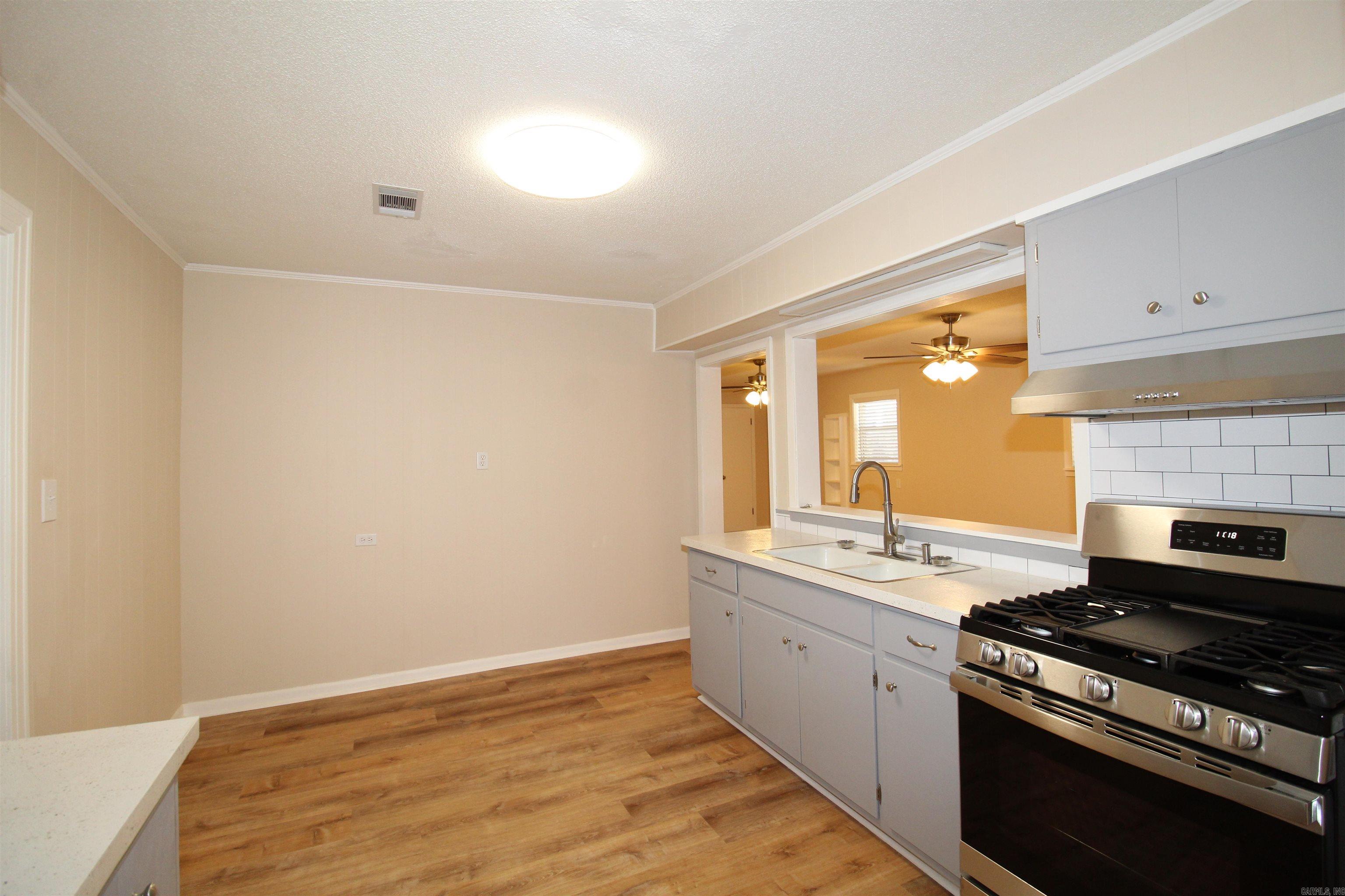 ORIGINAL TOWN OF SHERIDAN - Residential