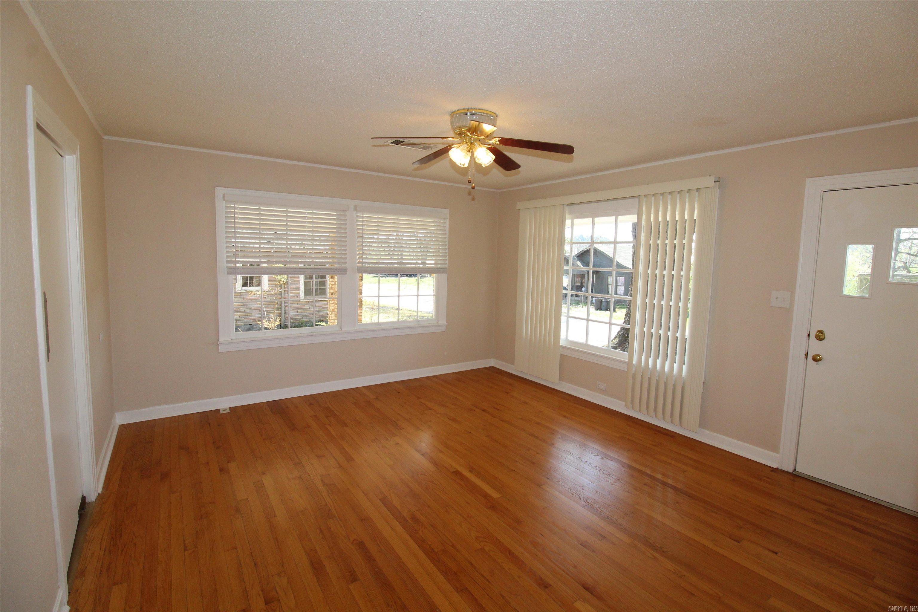 ORIGINAL TOWN OF SHERIDAN - Residential