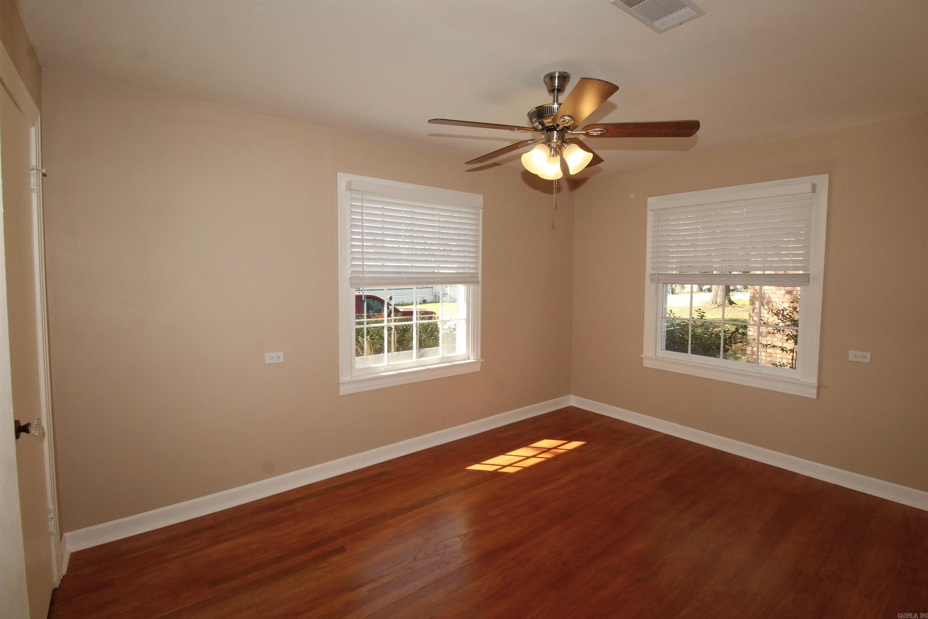 ORIGINAL TOWN OF SHERIDAN - Residential