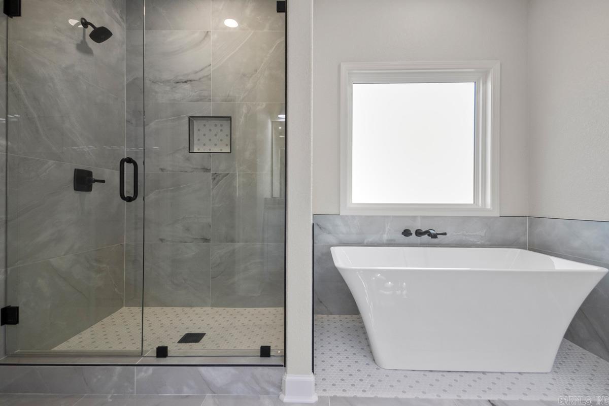 WINCHESTER ESTATES - Residential