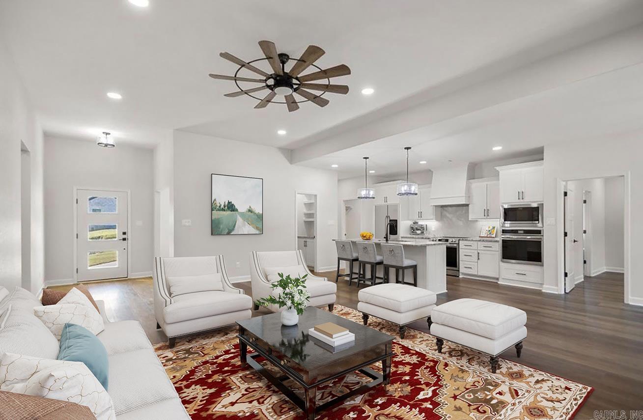 WINCHESTER ESTATES - Residential