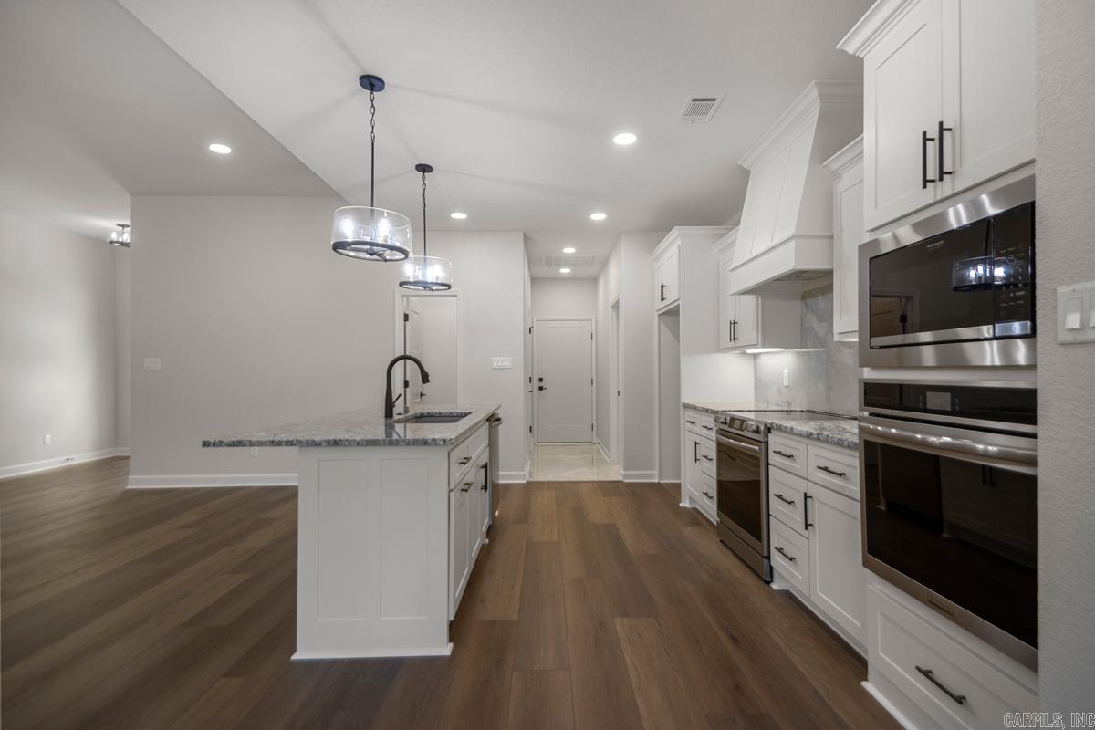 WINCHESTER ESTATES - Residential