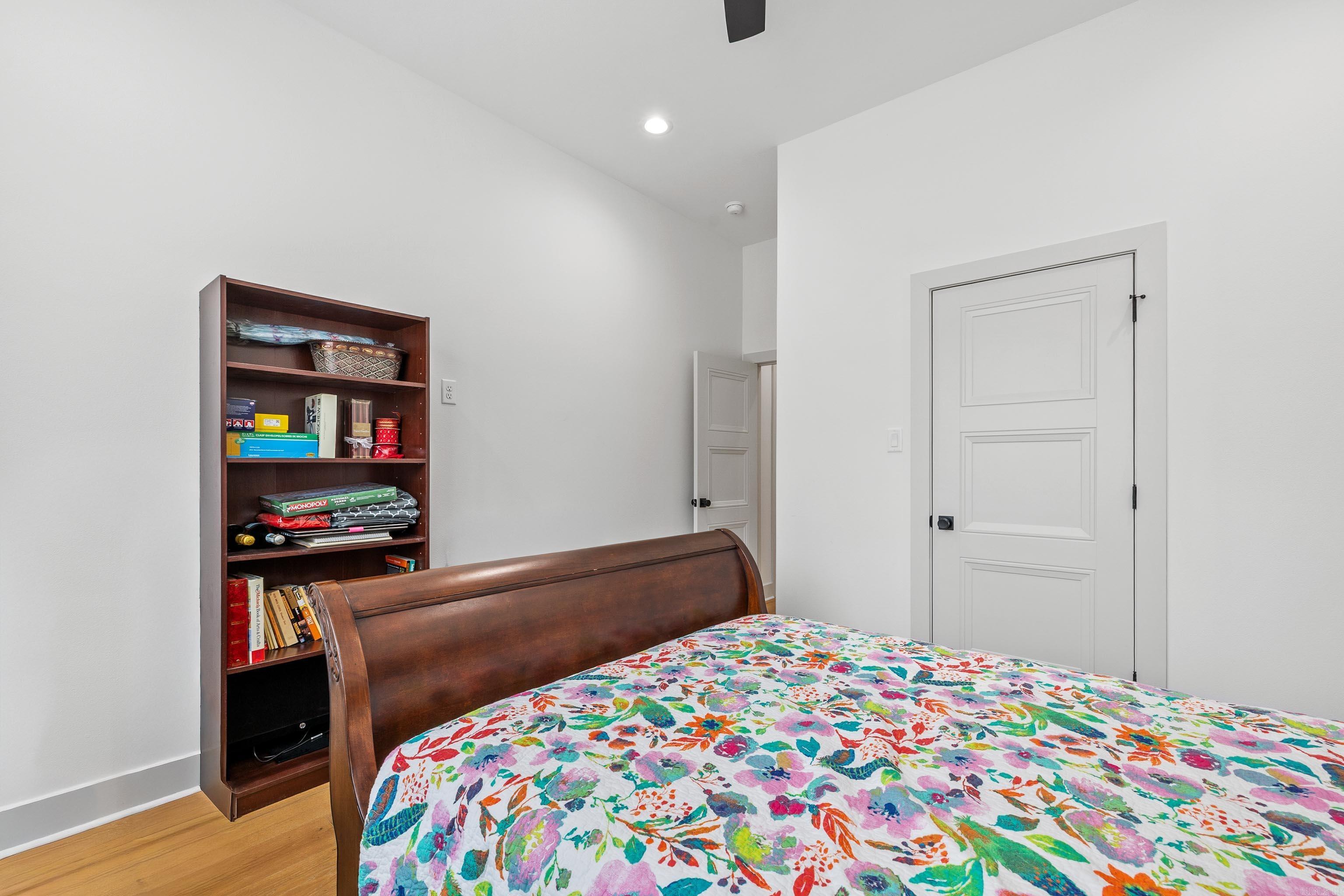 NORTH SHORE @ HURRICANE LAKE EST - Residential