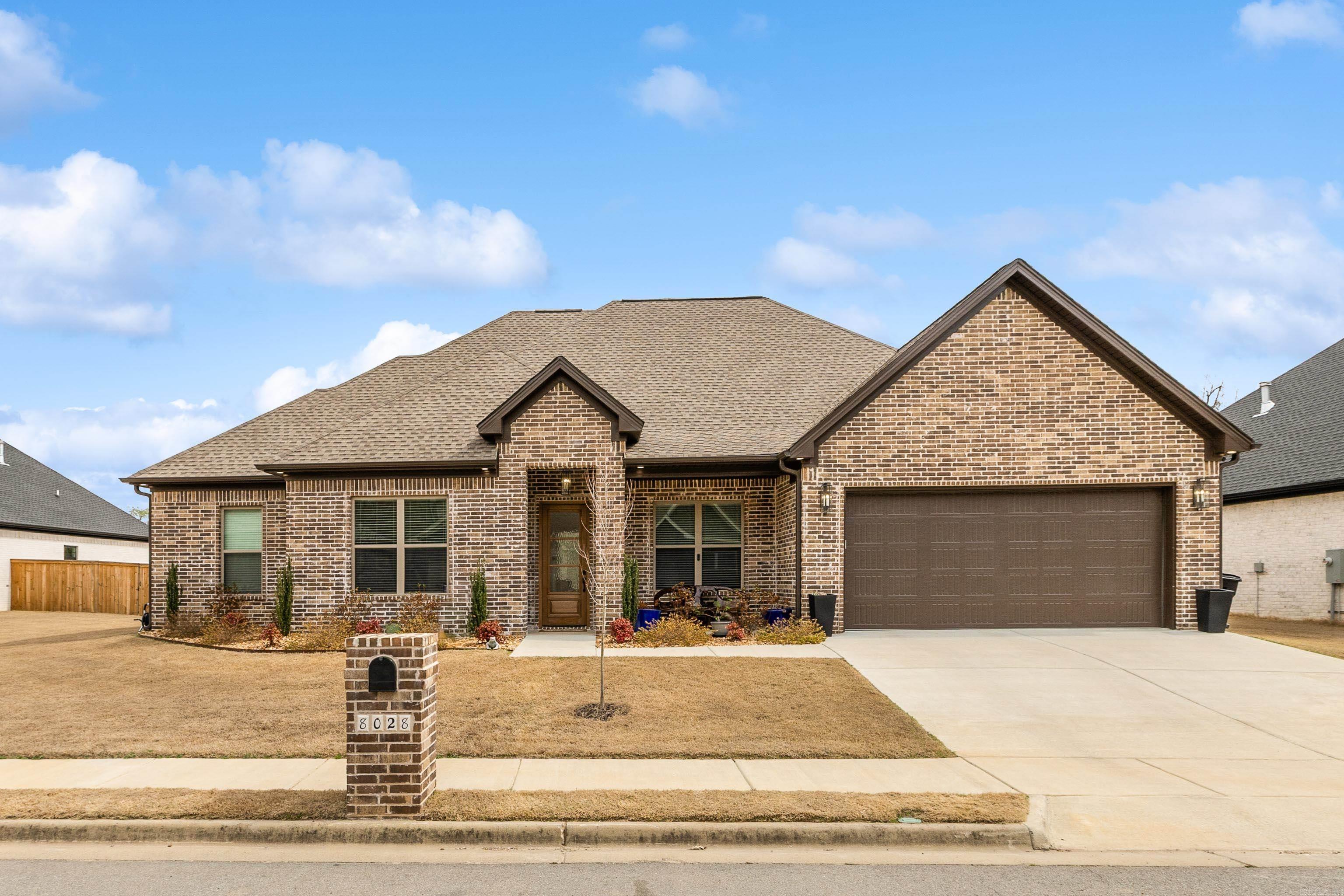 NORTH SHORE @ HURRICANE LAKE EST - Residential