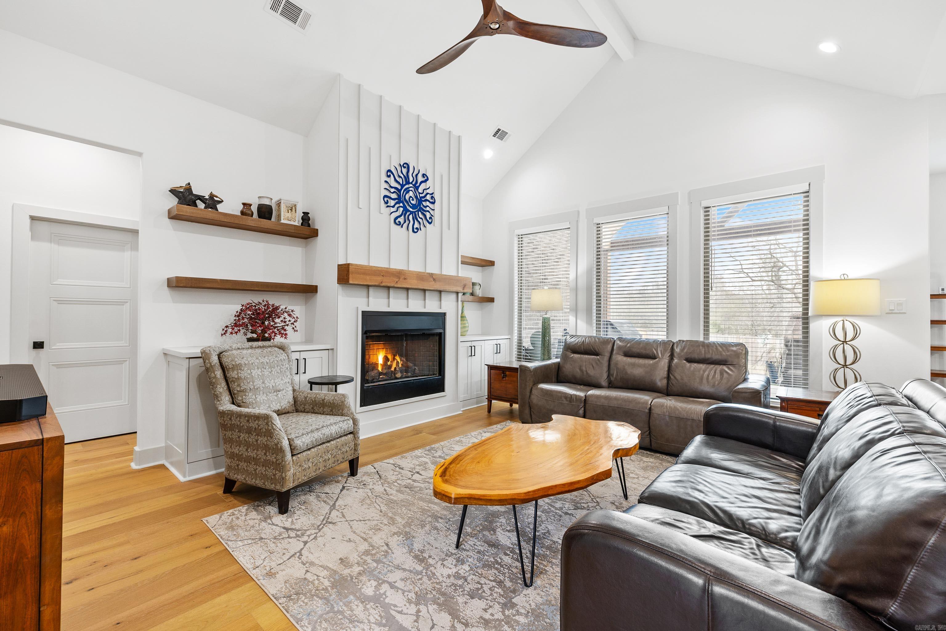 NORTH SHORE @ HURRICANE LAKE EST - Residential