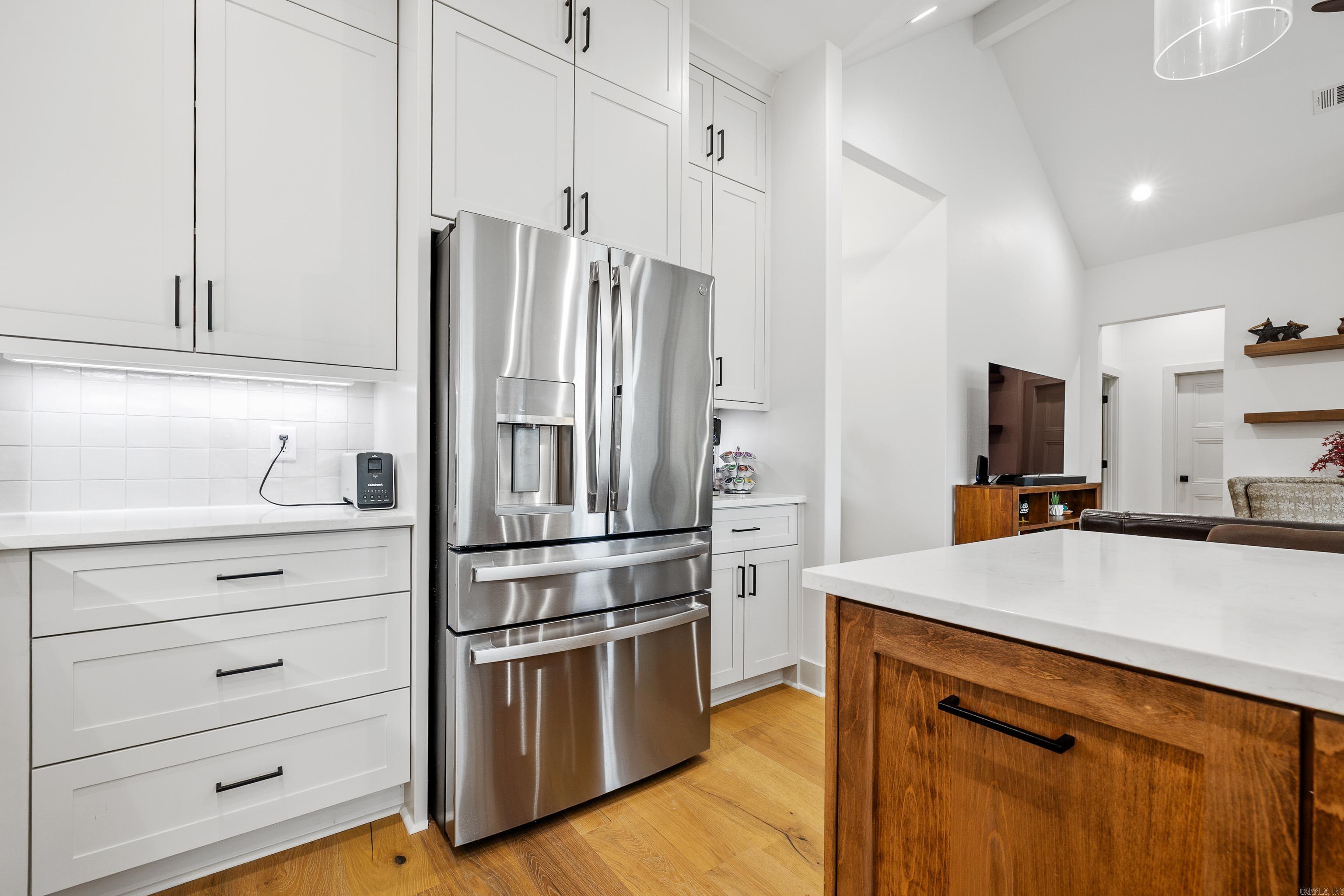 NORTH SHORE @ HURRICANE LAKE EST - Residential