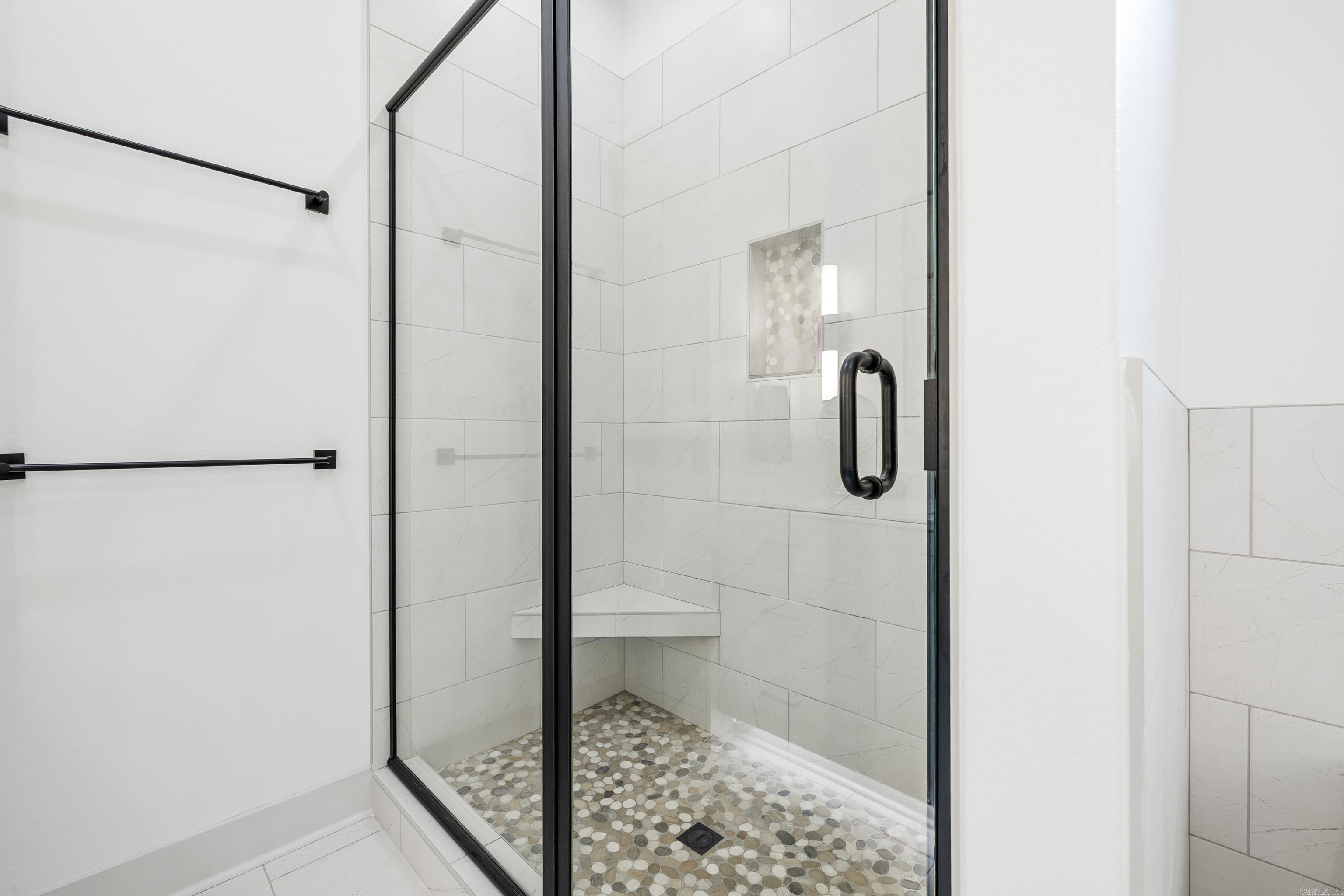 NORTH SHORE @ HURRICANE LAKE EST - Residential