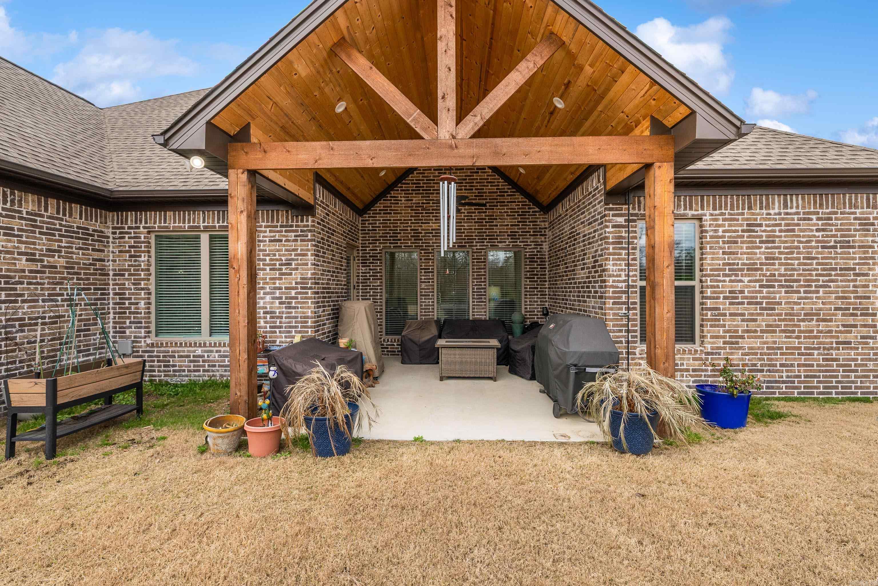 NORTH SHORE @ HURRICANE LAKE EST - Residential