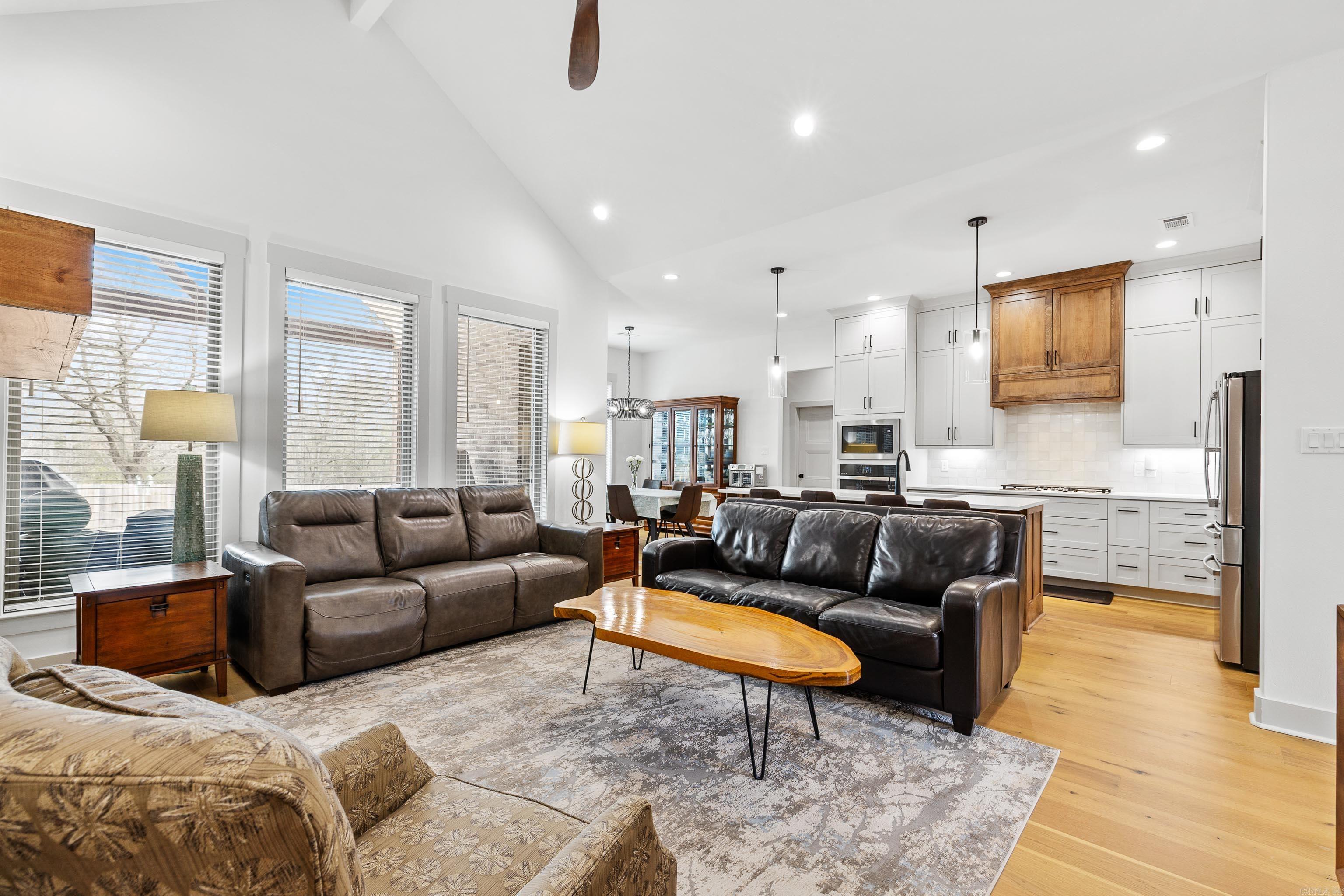 NORTH SHORE @ HURRICANE LAKE EST - Residential