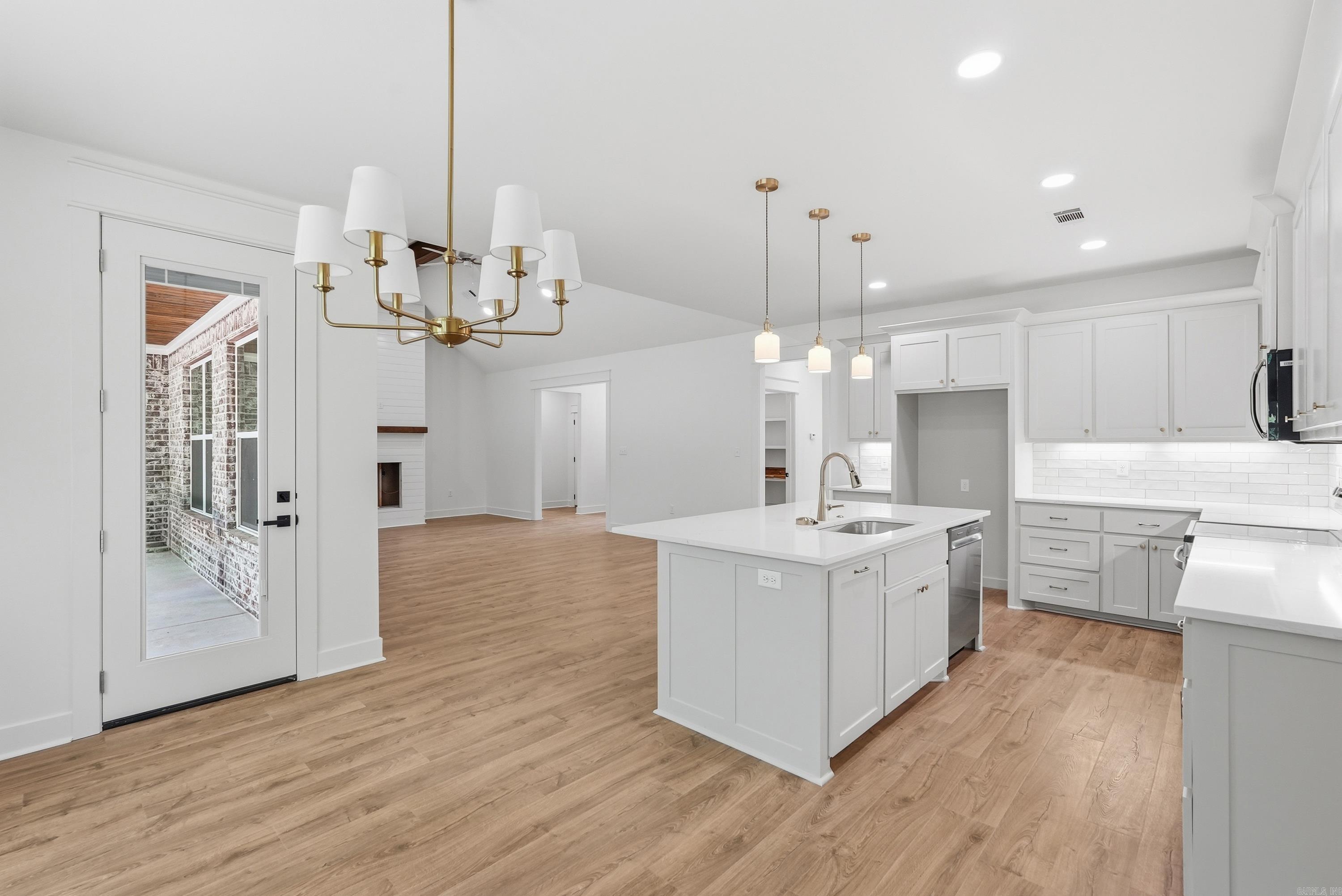 RIDGE VIEW - Residential