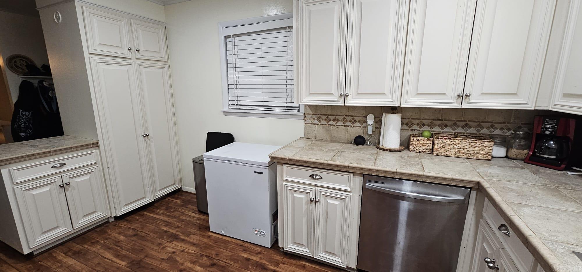 COUNTRY CLUB ADDN - Residential