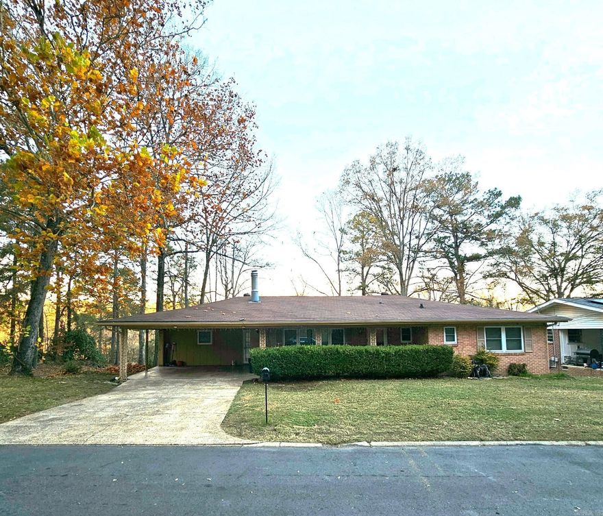 PRICE REDUCED!!! 3 Bedroom, 2.5 bath home located in the heart of Arkadelphia. Within minutes of local schools, Henderson University, the Arkadelphia Recreation Center and Feaster Park. Recent updates to kitchen and bathrooms, ADT Security System, Alexa Light switches throughout and new ceiling fans. Refrigerator stays, washer & dryer negotiable. Finished basement contains 1 full bath, laundry room, storage, and 2 rooms that can be used for an extra bedroom, office space, etc. Schedule your showing today!