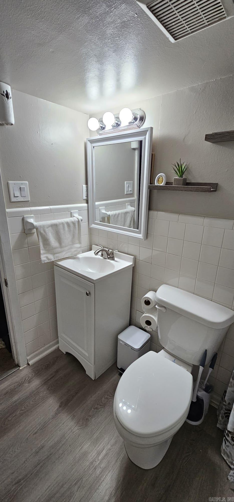 COUNTRY CLUB ADDN - Residential