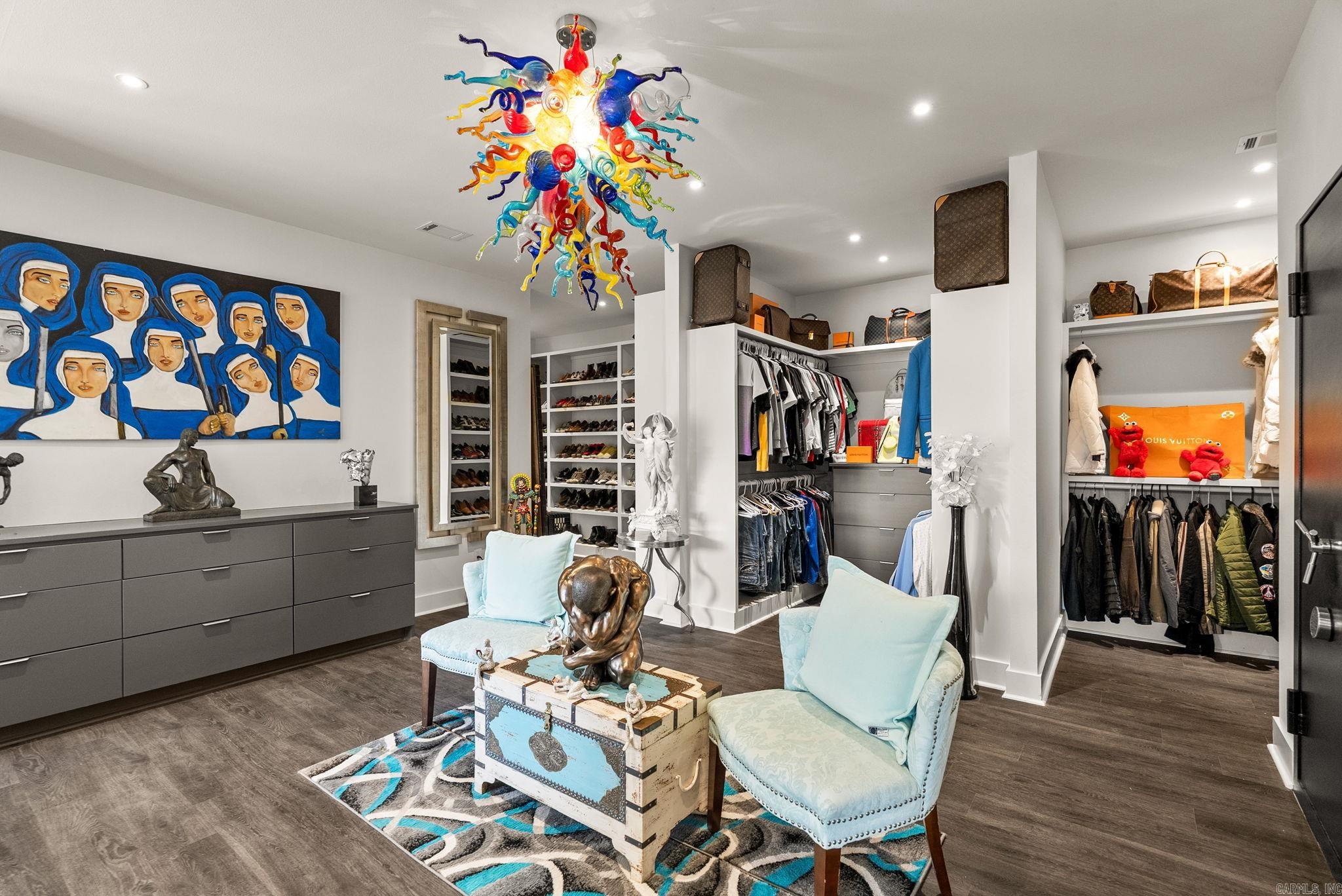 WOODGLEN PARK - Residential