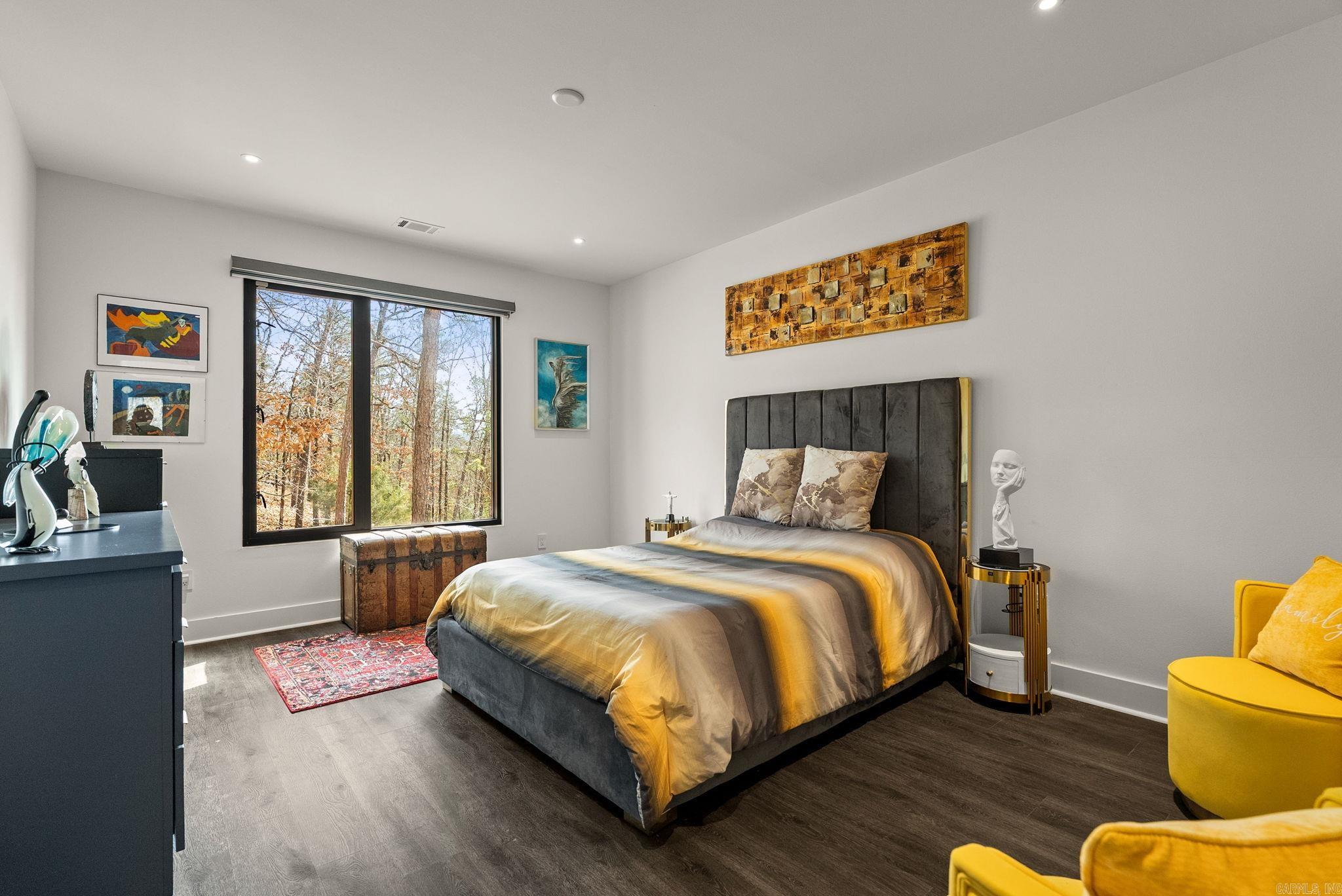 WOODGLEN PARK - Residential