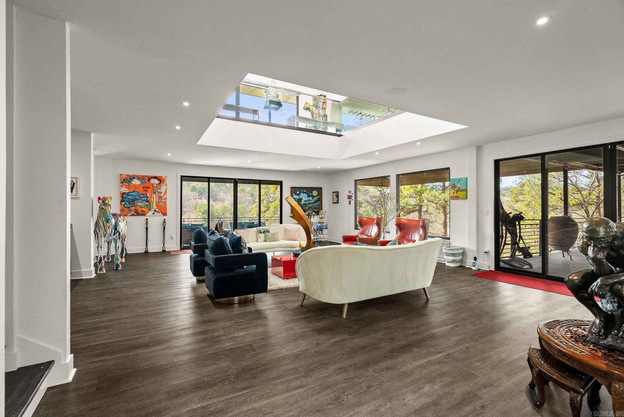 WOODGLEN PARK - Residential