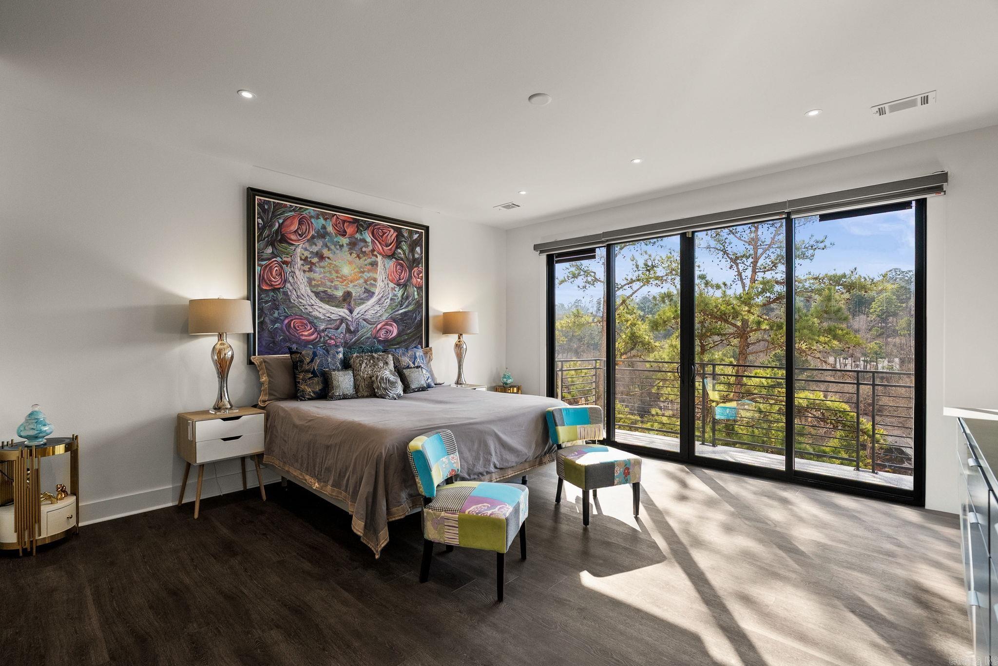 WOODGLEN PARK - Residential