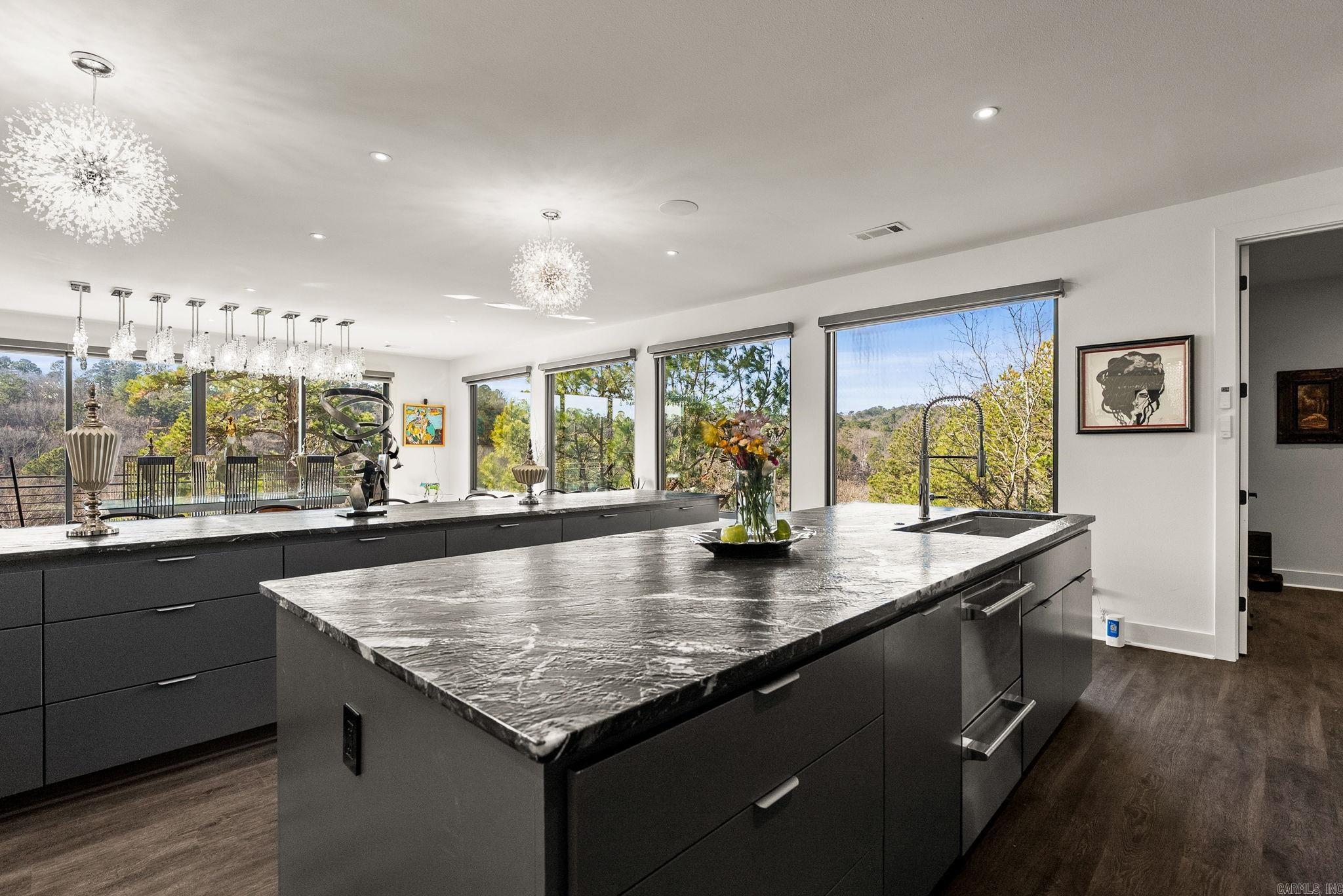 WOODGLEN PARK - Residential