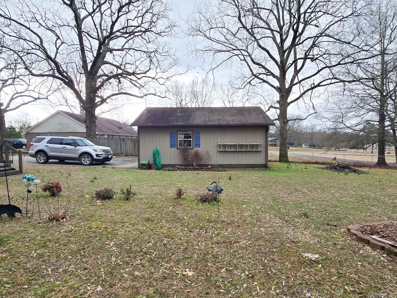 Halls Third - Residential