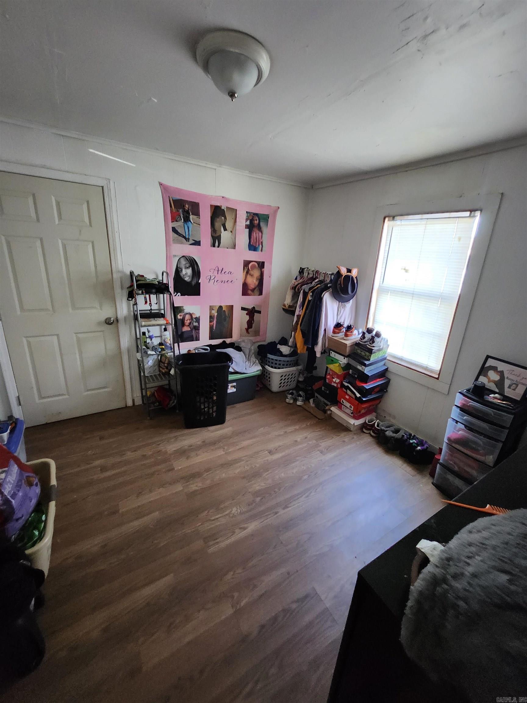 ELM STREET - Residential