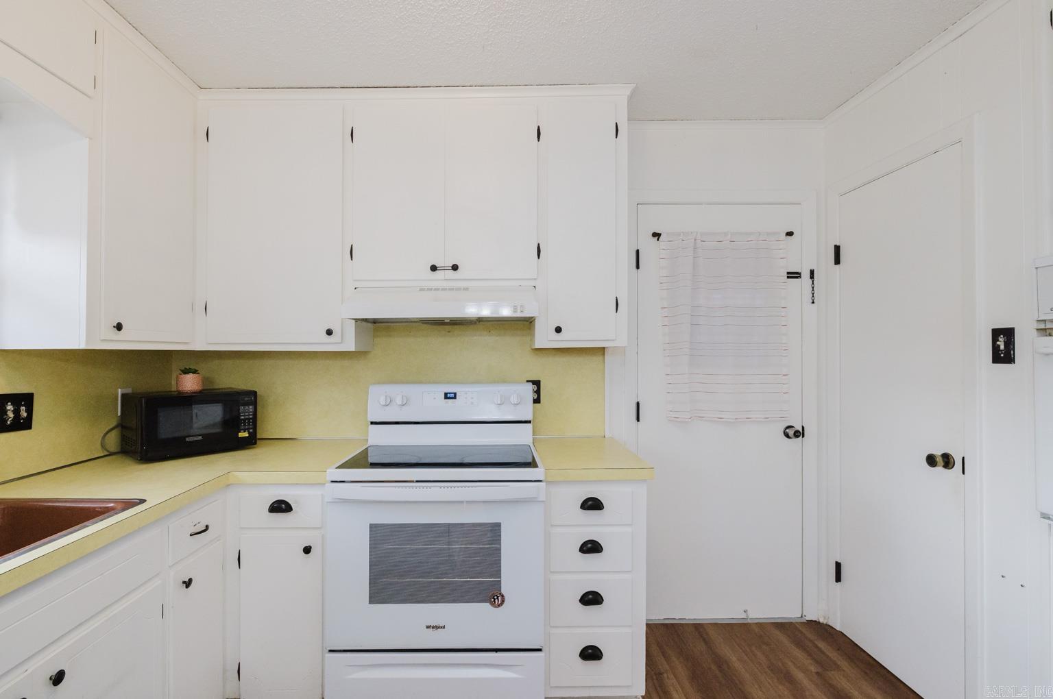 ENGLEWOOD - Residential