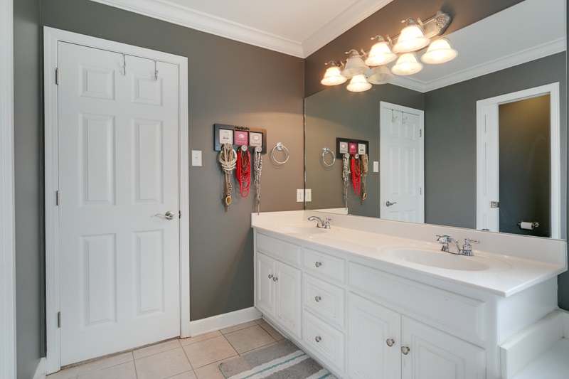 AUSTIN LAKES ON THE BAY ADDN - Residential